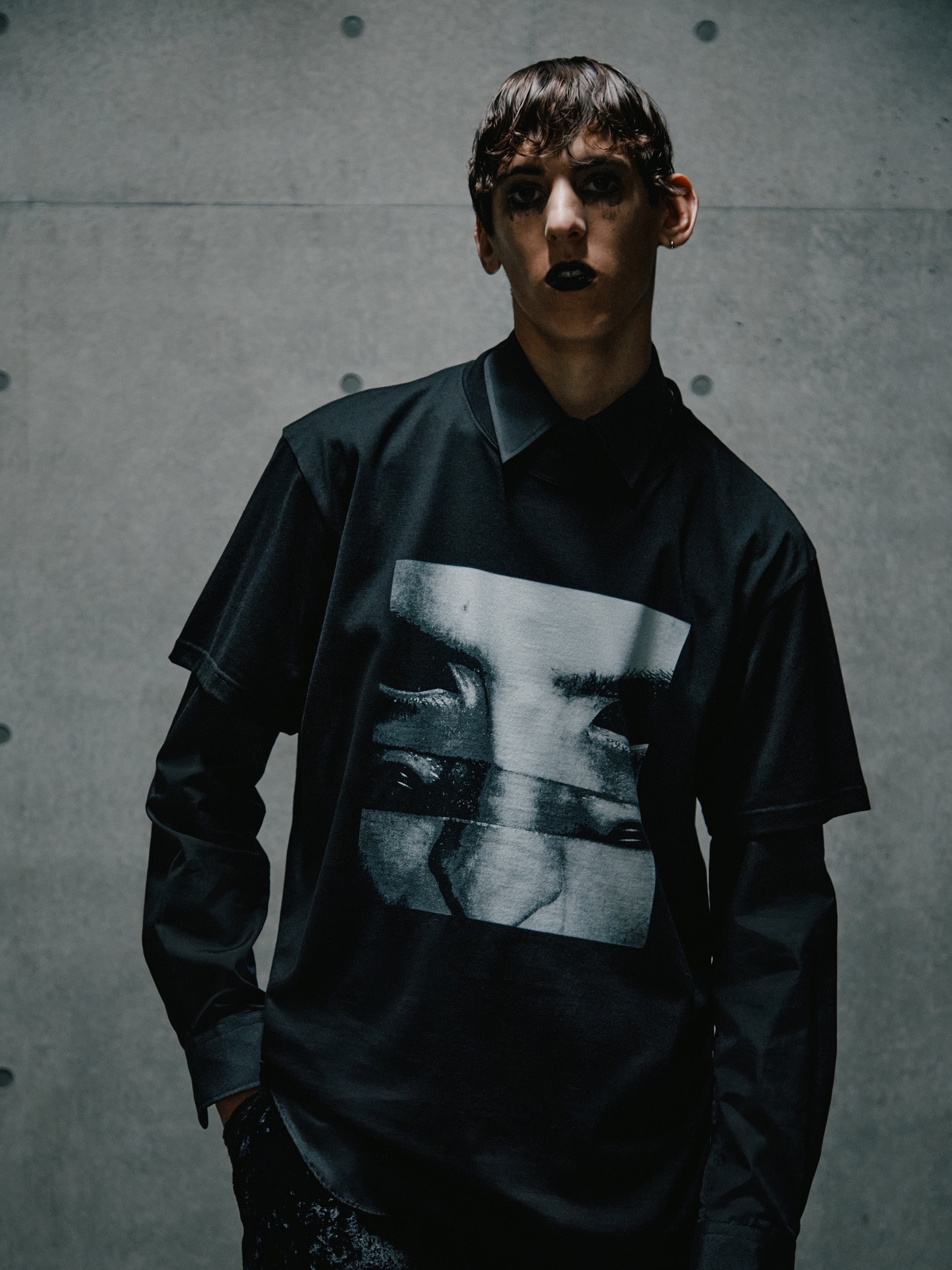 VOWWS GRAPHIC PRINT T-SHIRT