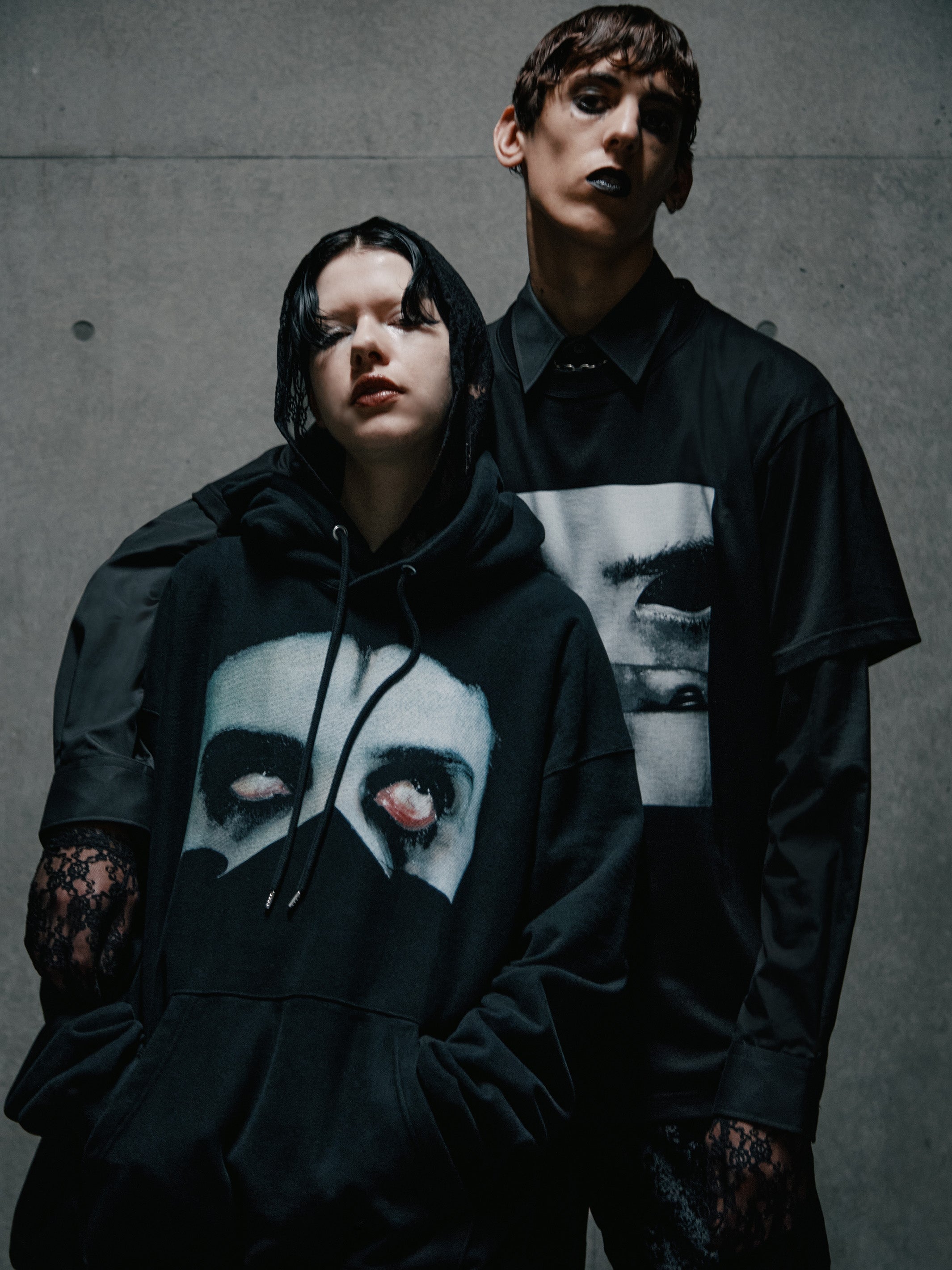 VOWWS GRAPHIC PRINT T-SHIRT