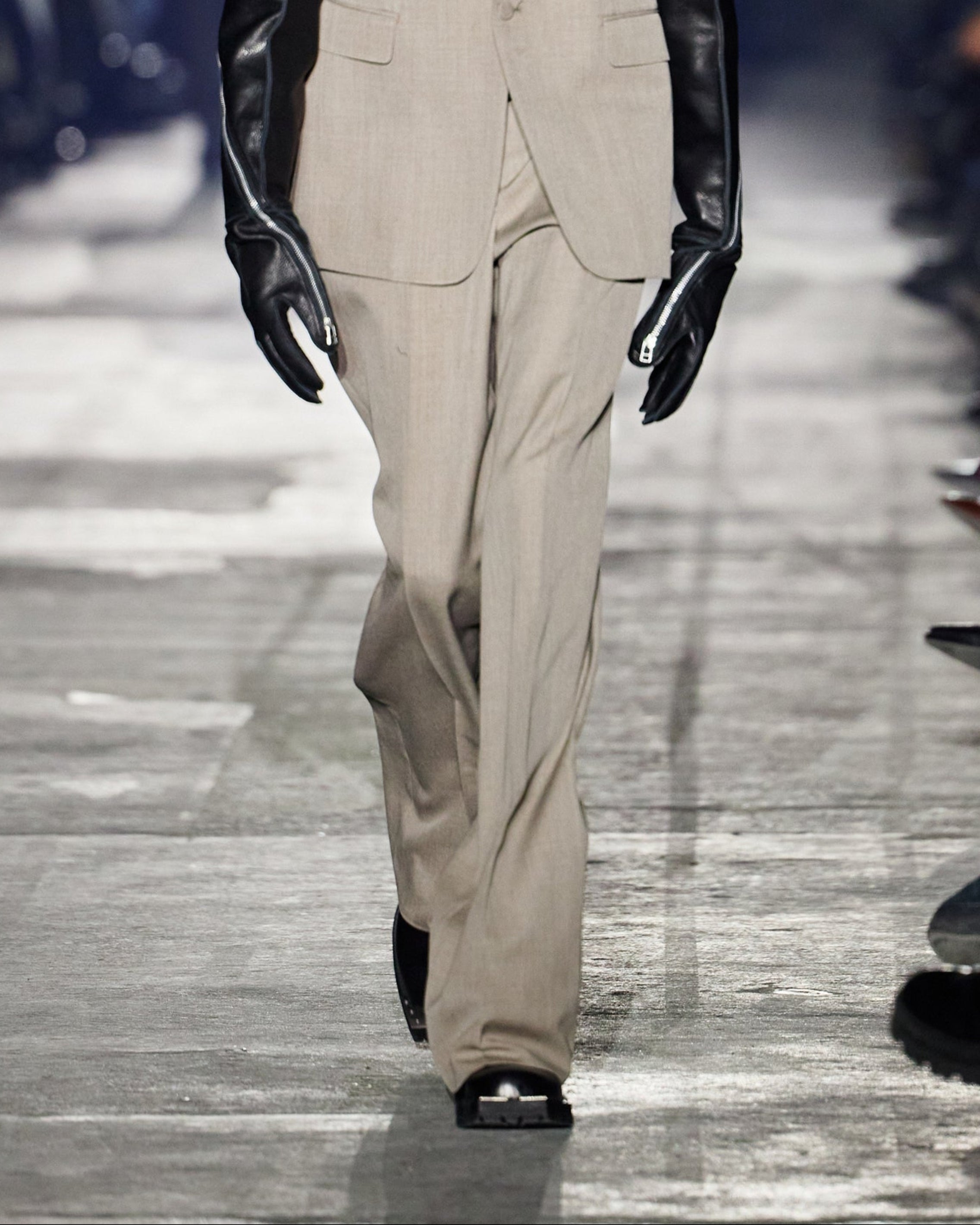 WOOL GABARDINE WIDE TROUSERS