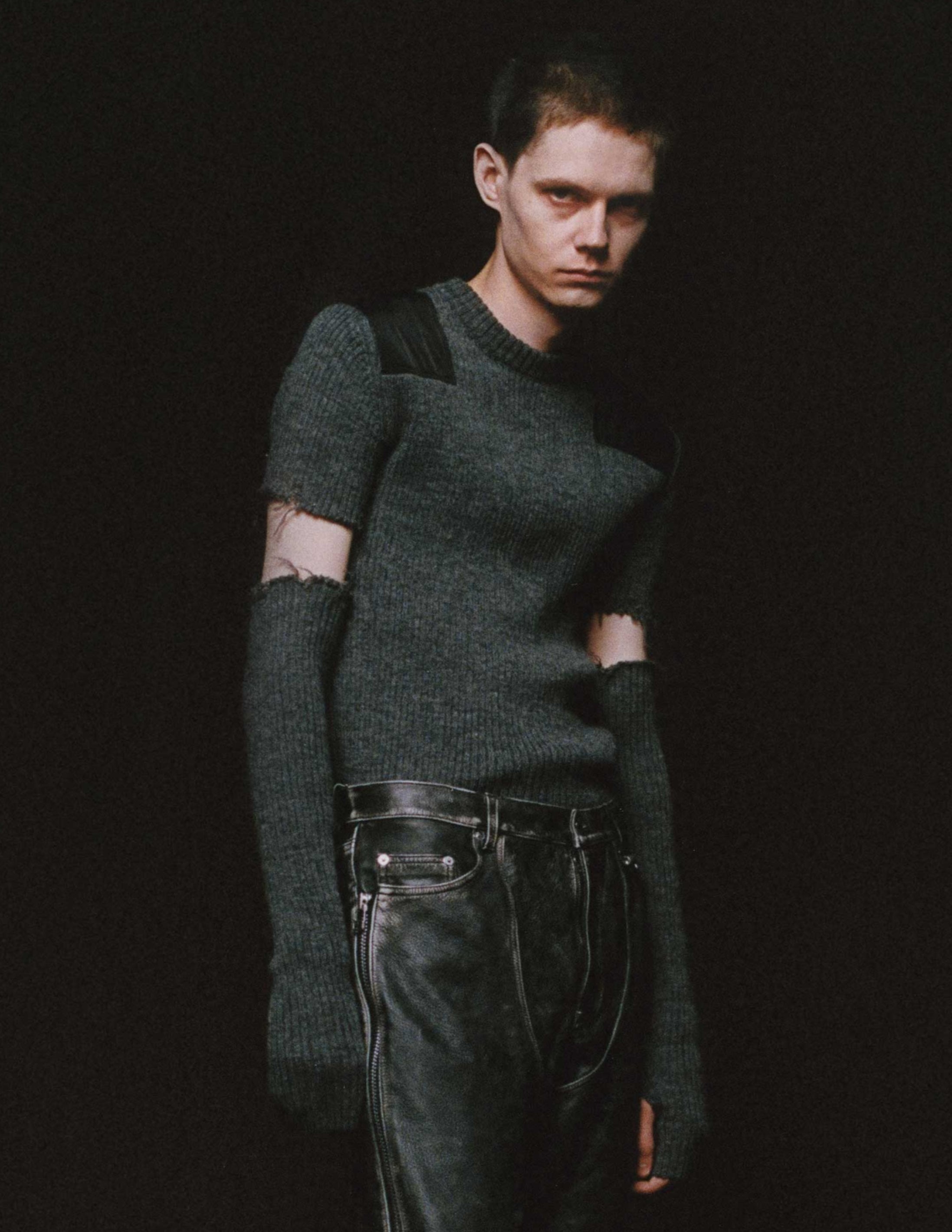 SHOULDER PATCH RIB KNIT SWEATER WITH GLOVES