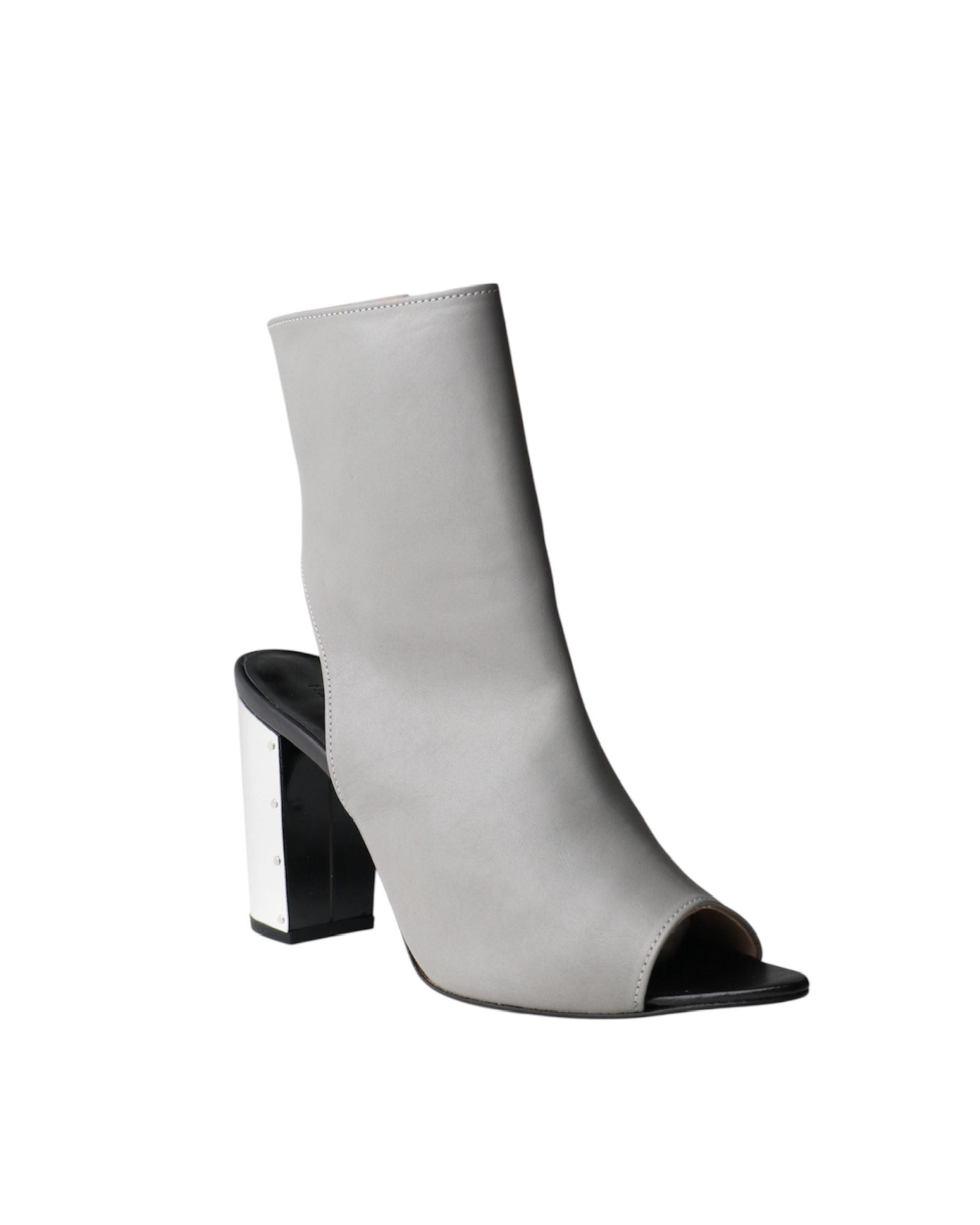 METAL HEEL LEATHER BOOTS | GREY