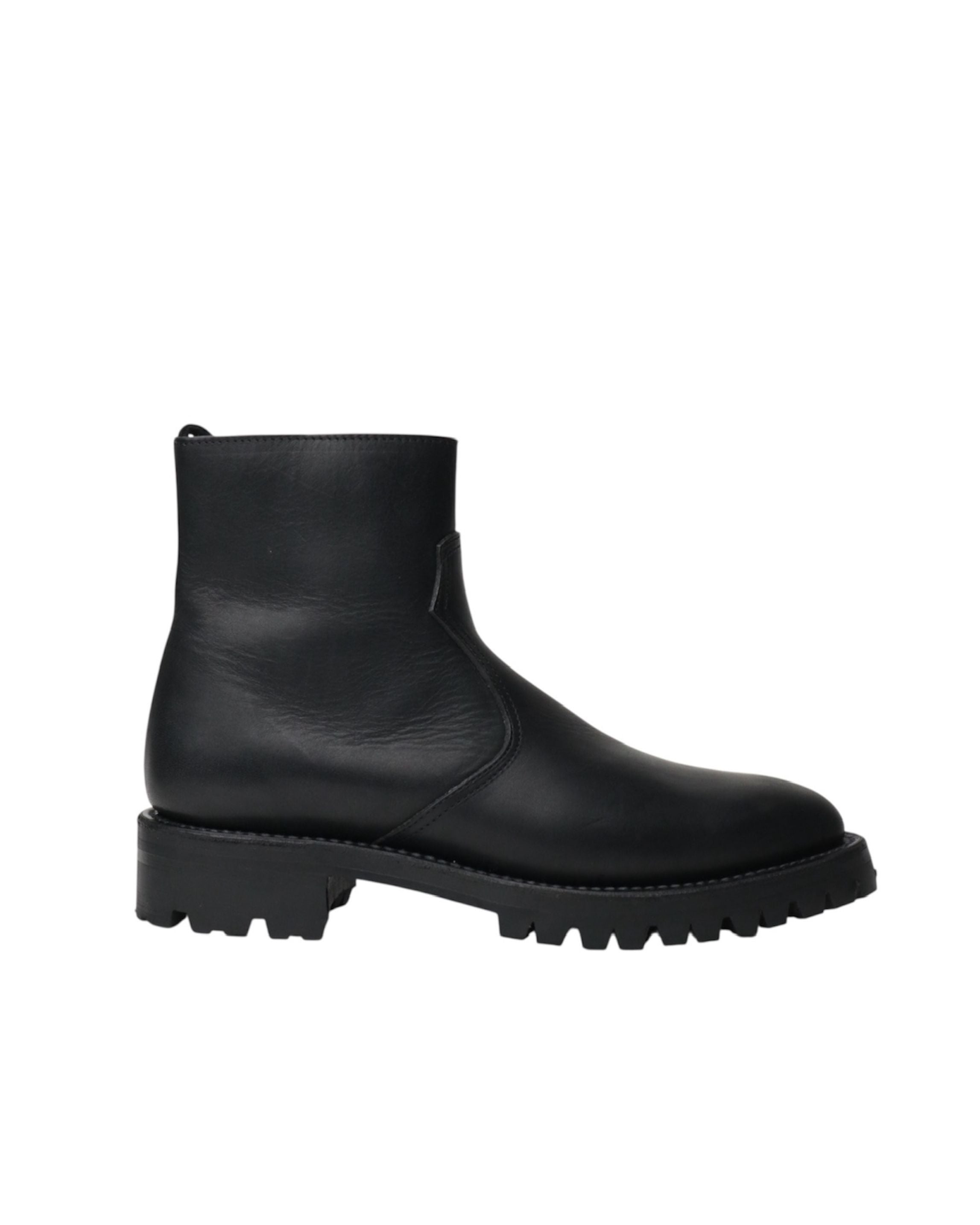 ZIPPED BOOTS