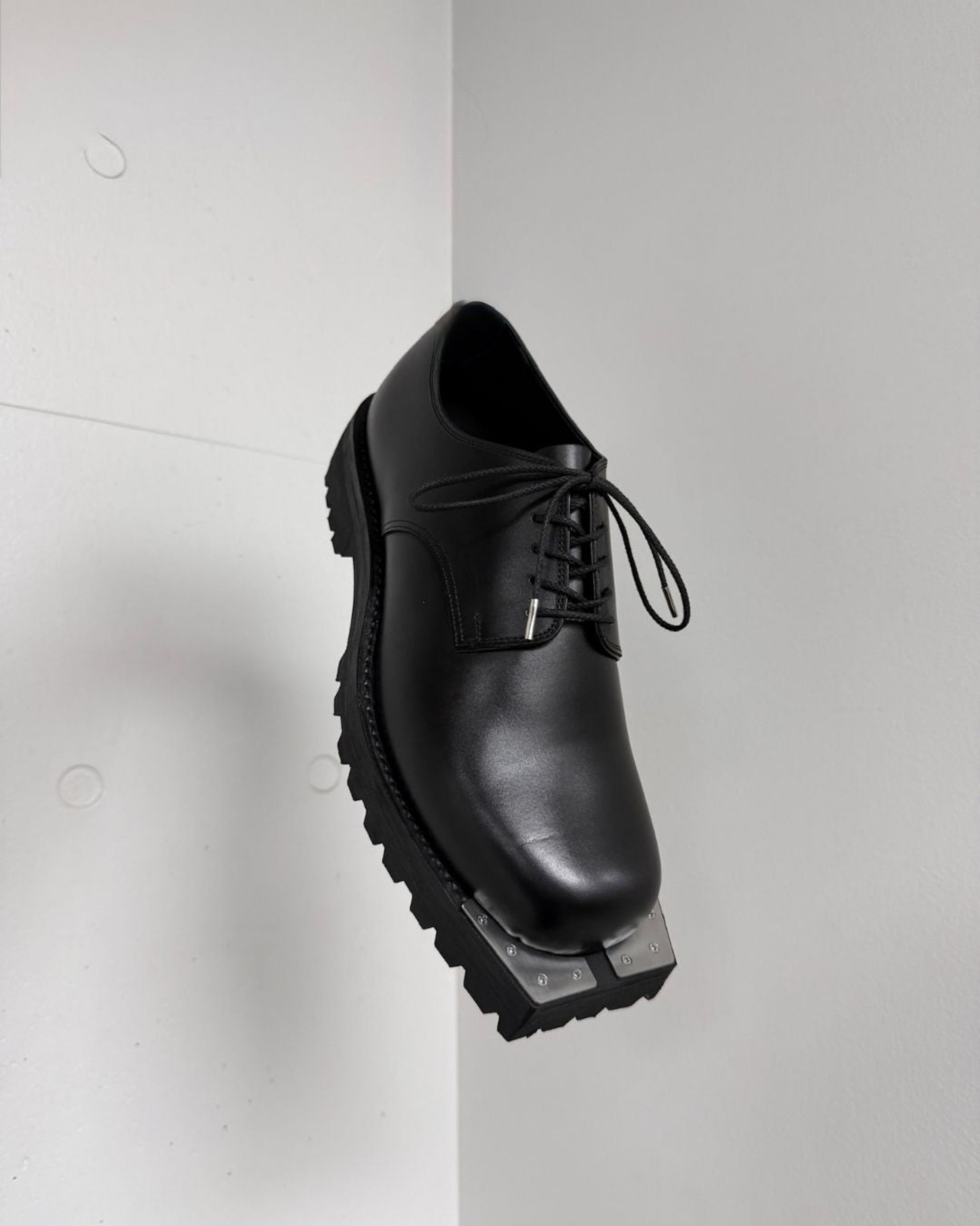 METAL TOE POSTMAN SHOES