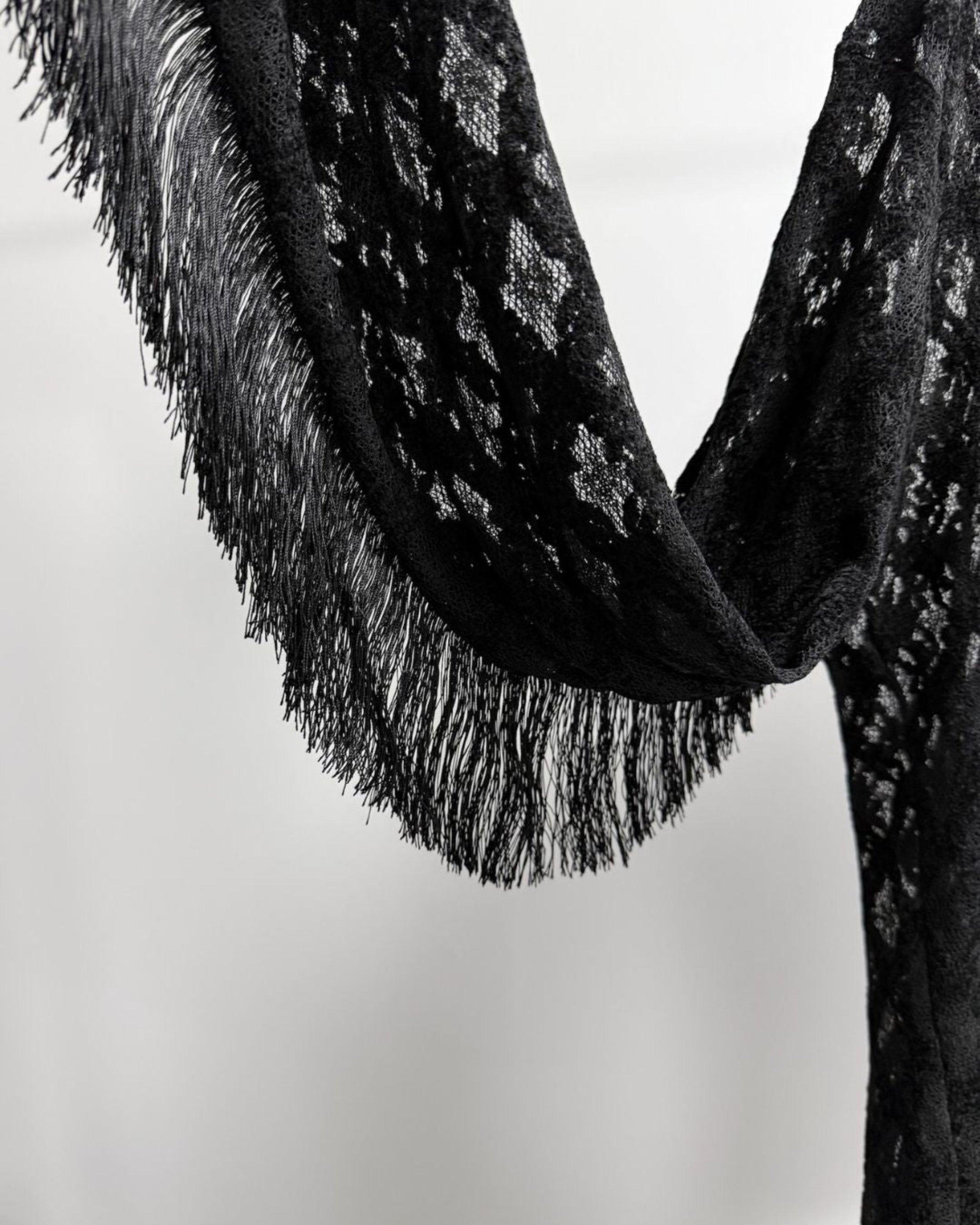 LACE PULLOVER WITH FRINGE