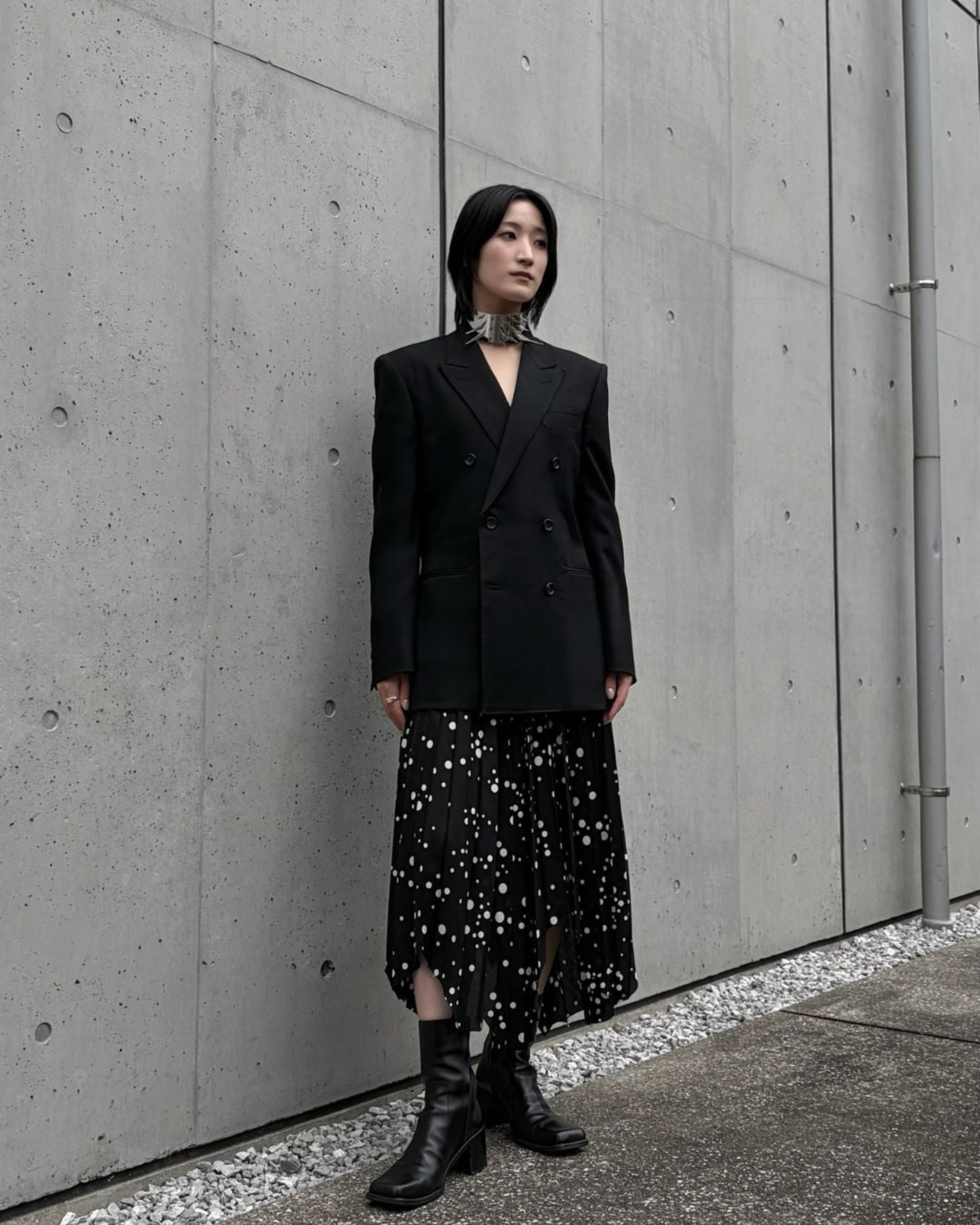 RANDOM DOT PLEATED SKIRT