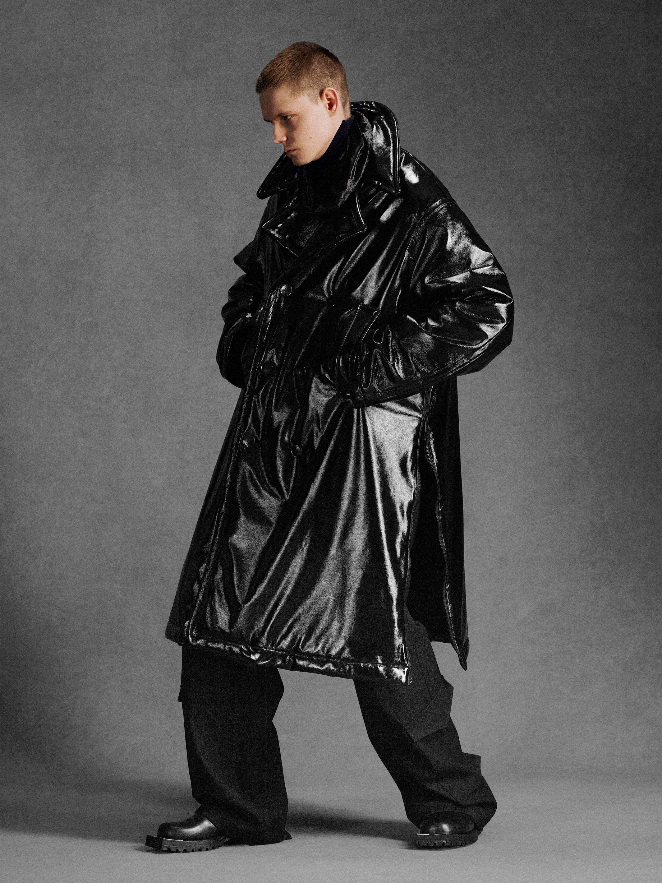 PATENT DOUBLE BREASTED PADDED COAT