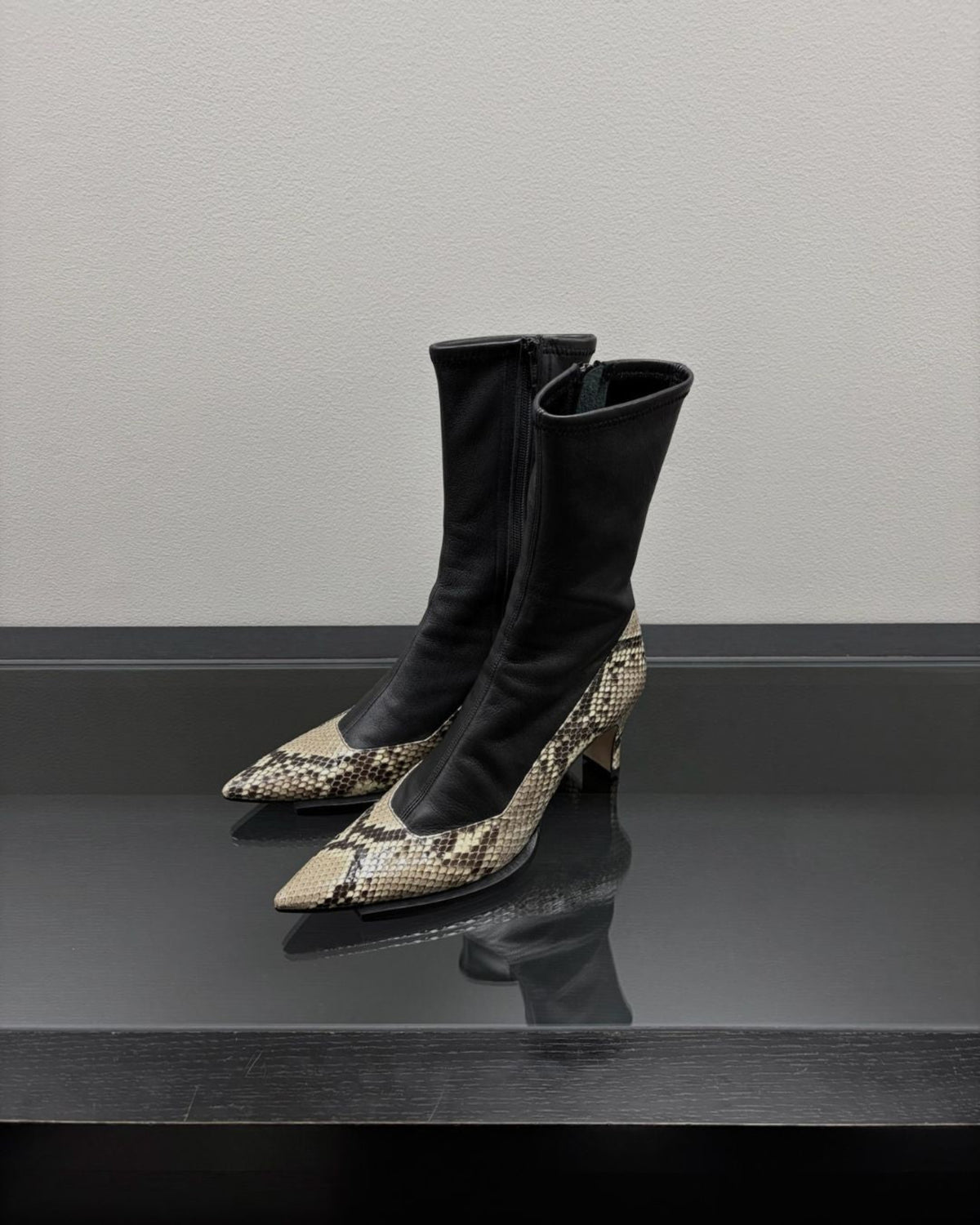 CUT OFF SOLE BOOTS | PYTHON