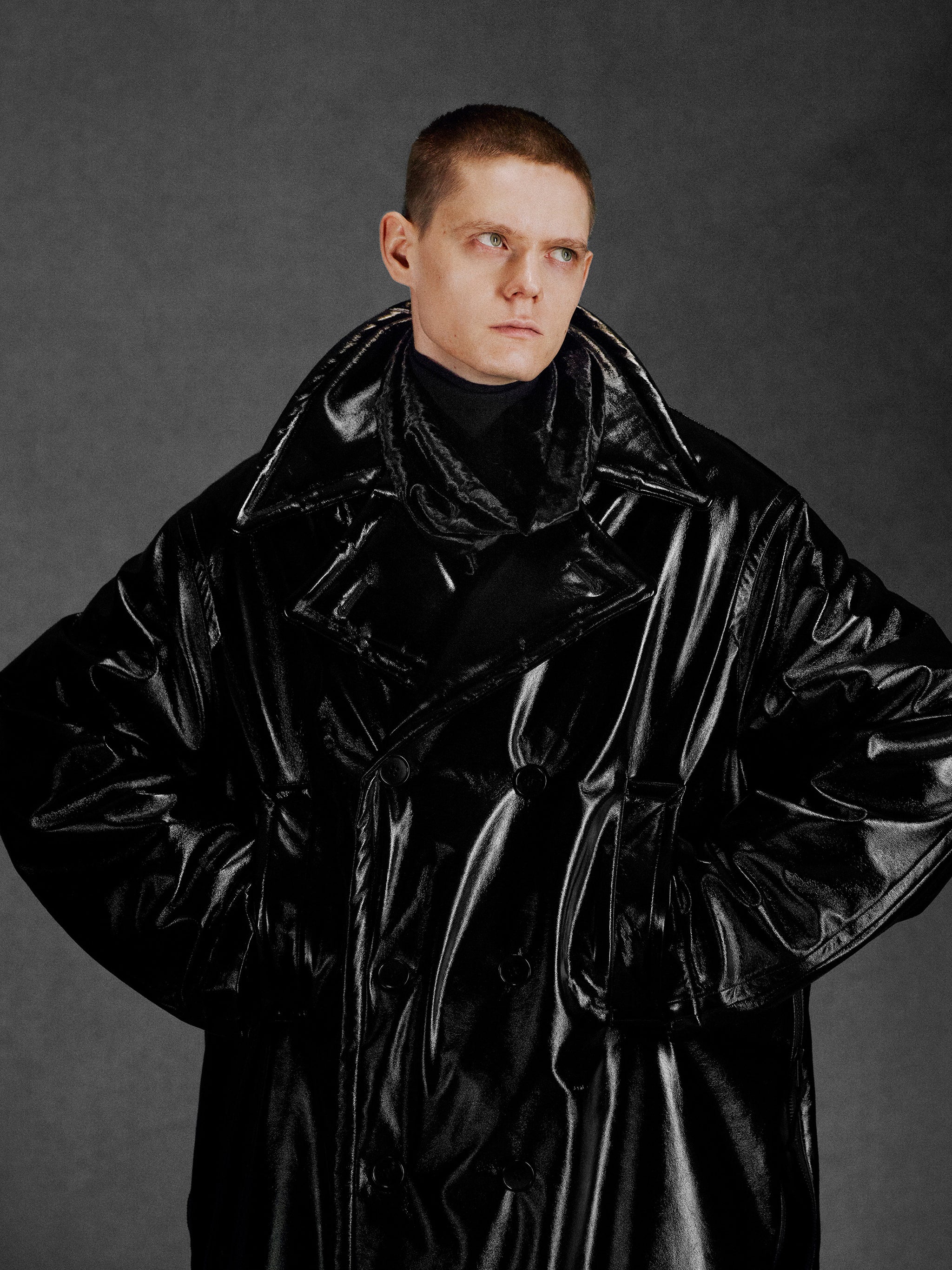 PATENT DOUBLE BREASTED PADDED COAT