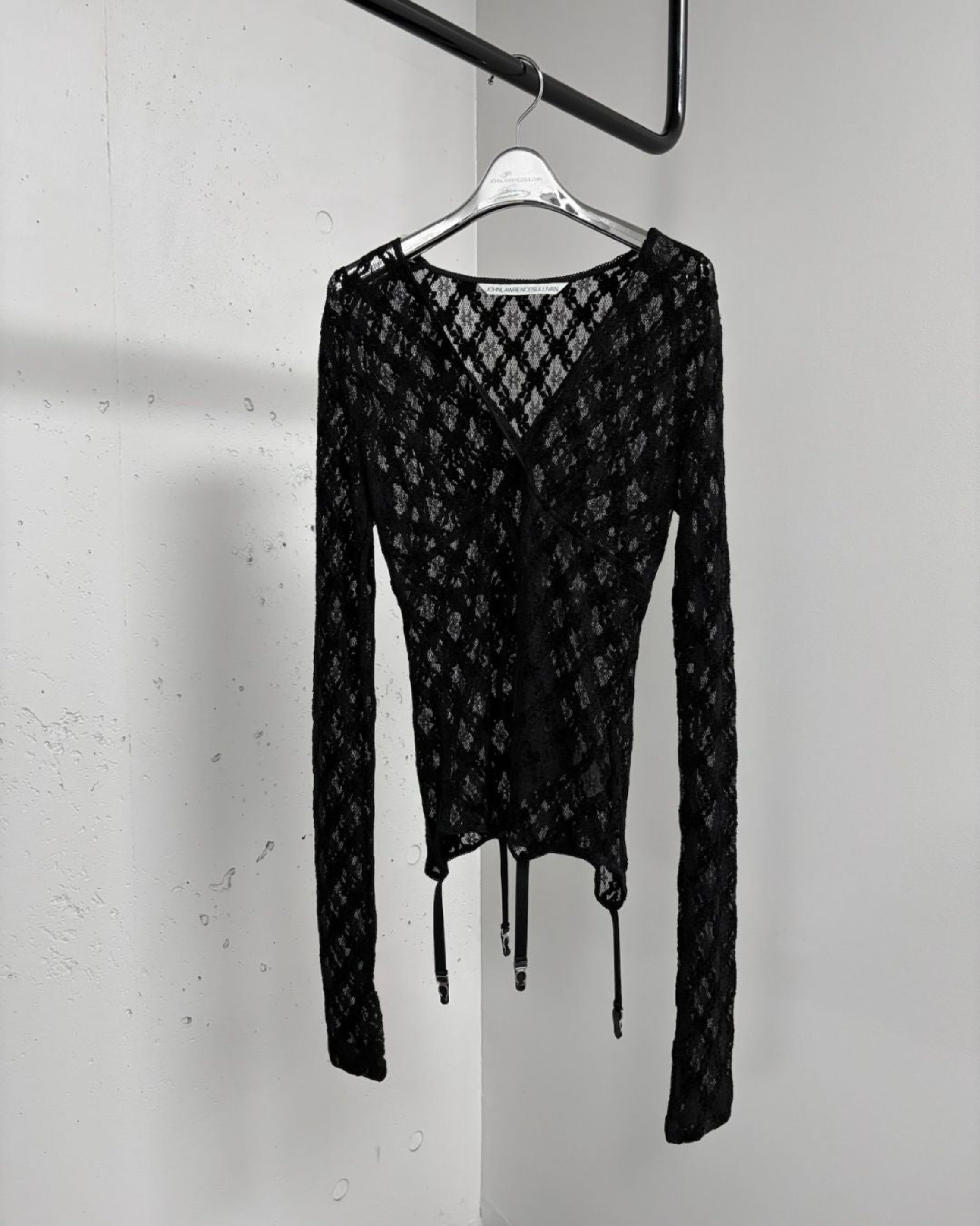 LACE TOP