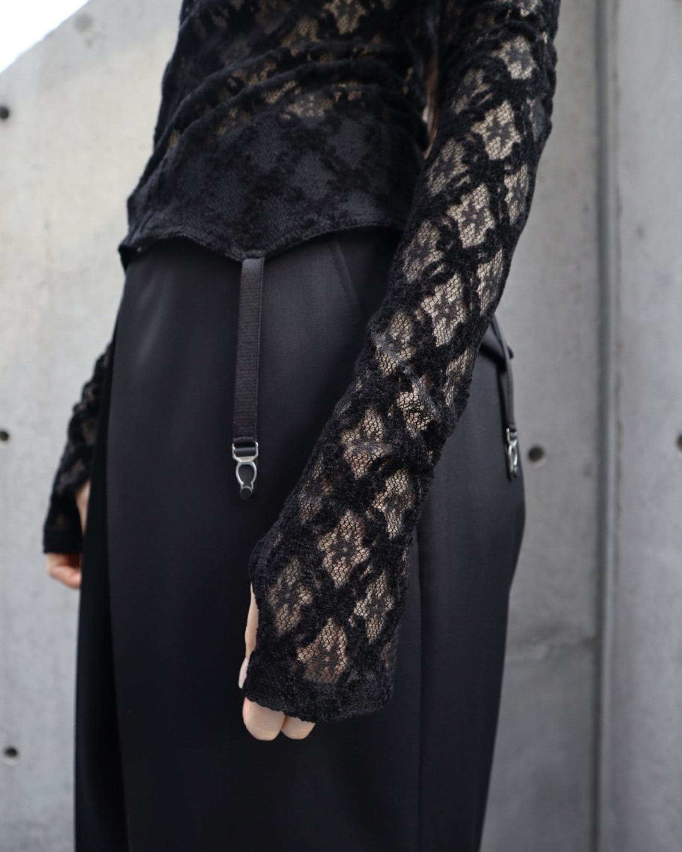 LACE TOP