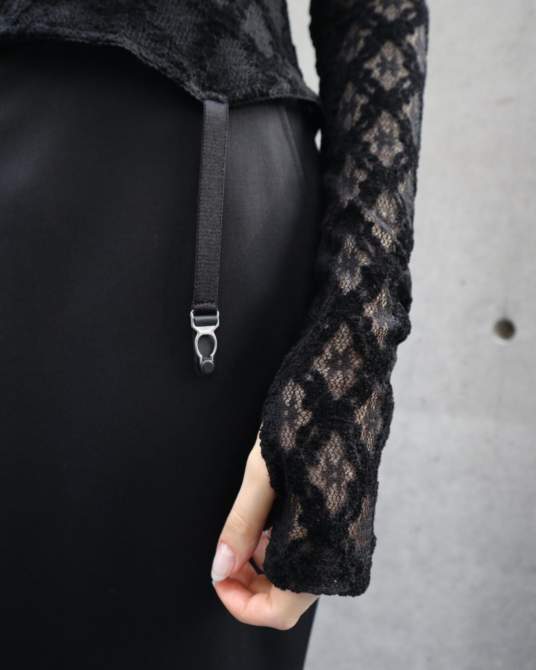 LACE TOP