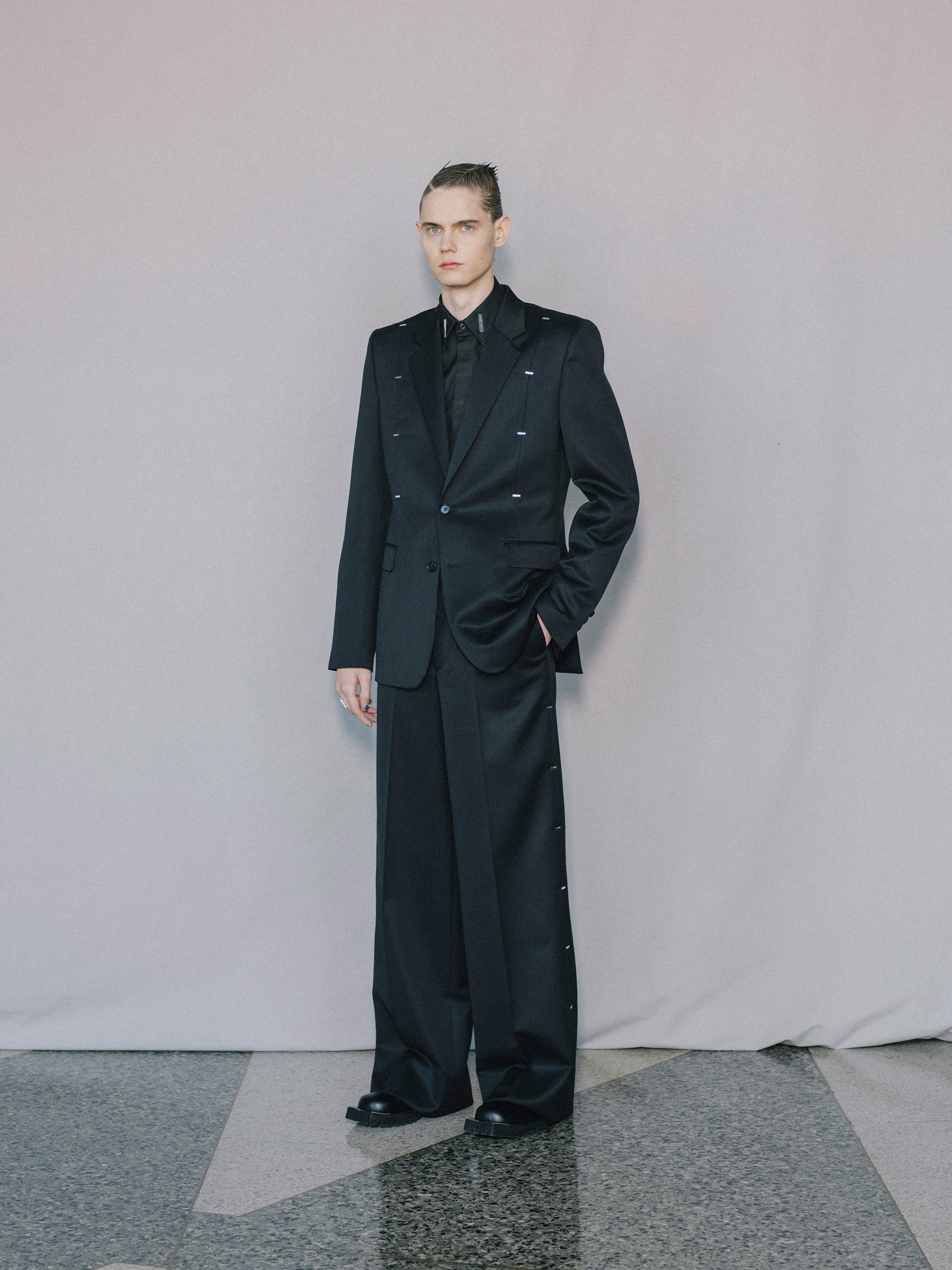 BroadCloth Regular Collar Shirt with Collar Stiffensers