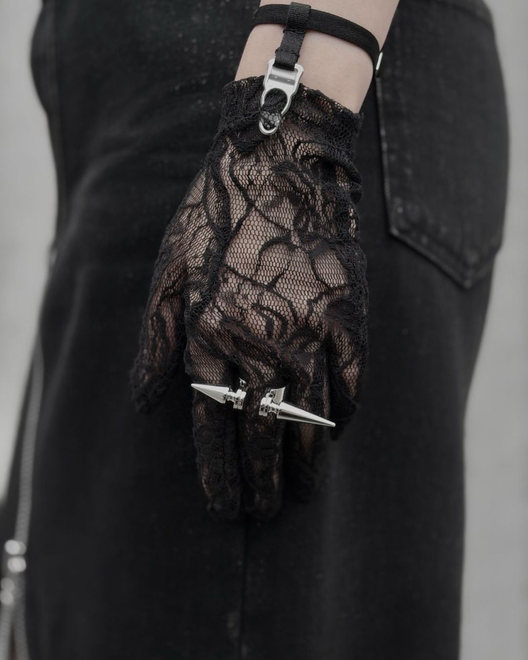 STUDDED RING (SMALL)