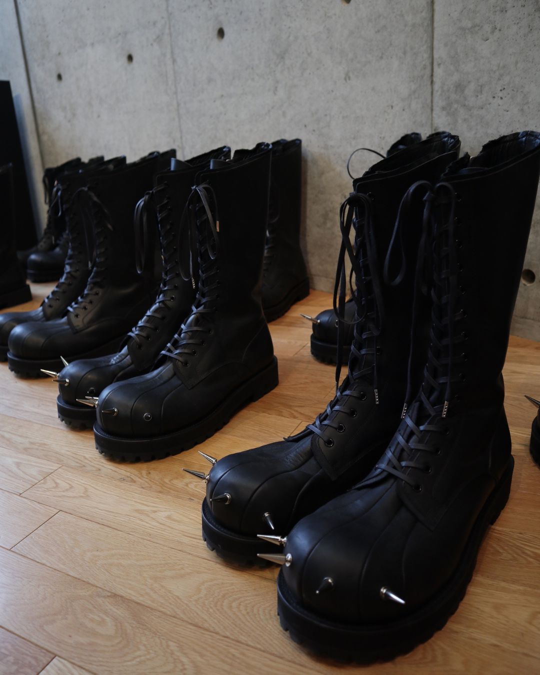 MENS SHOES