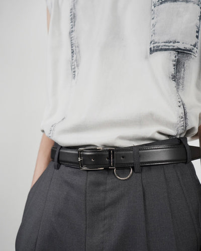 Leather pin buckle belt with d-ring