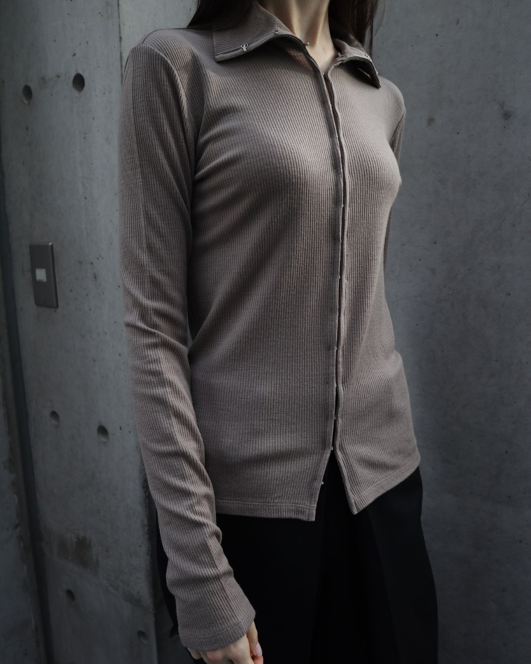 WOOL JERSEY HI NECK TOP