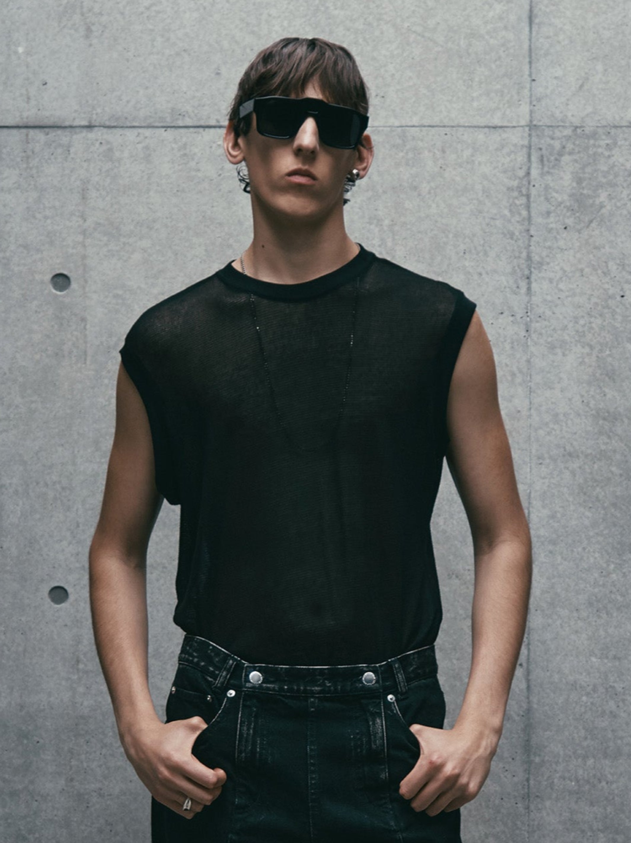 MESH SLEEVELESS TOP