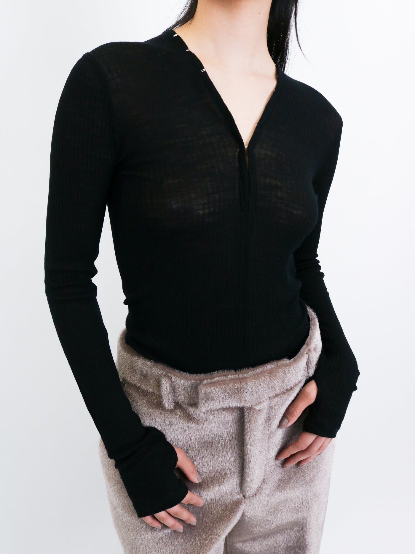 Wool Rib Crew Neck Top With Hook