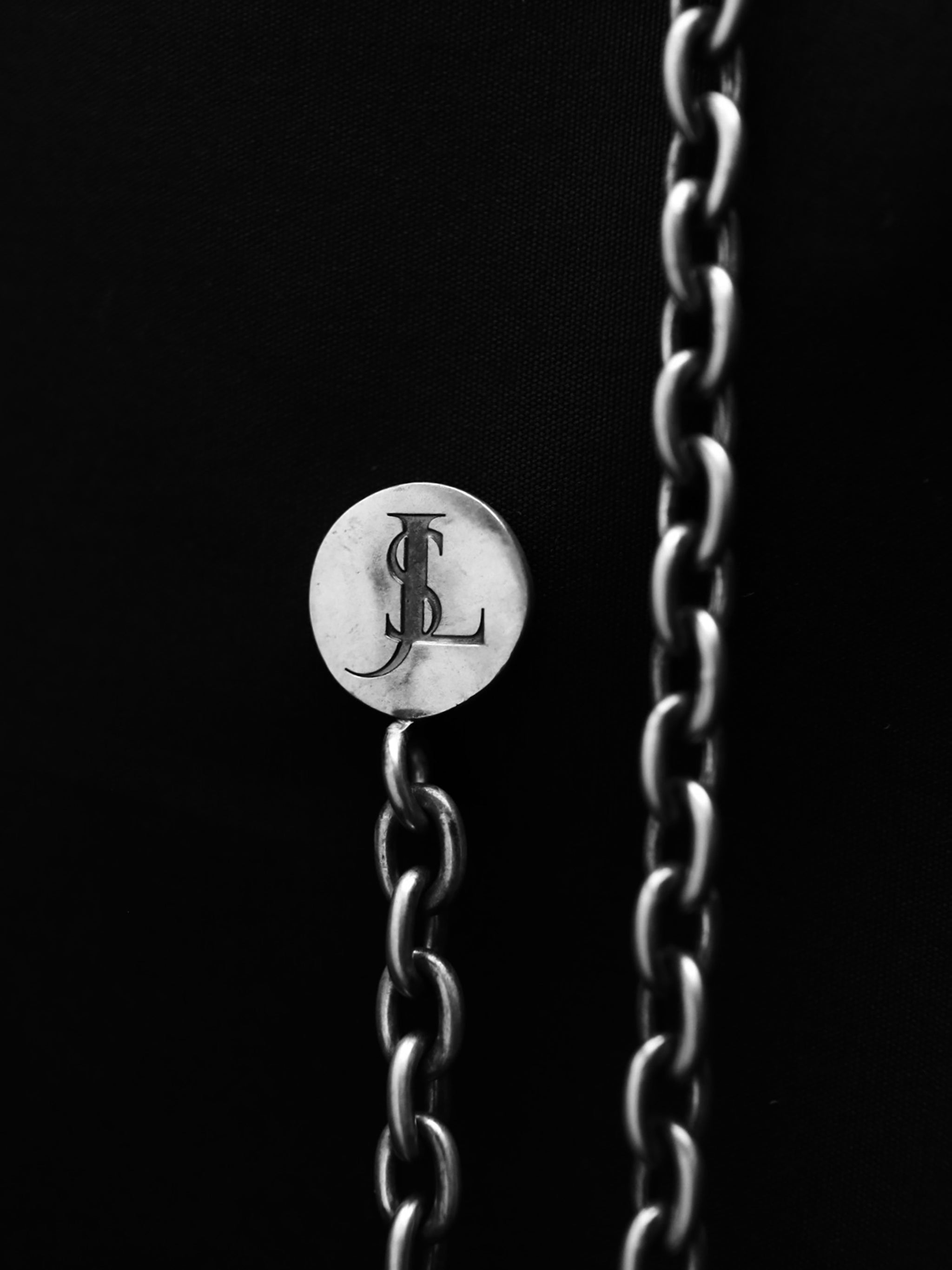 OVAL LINK CHAIN LAPEL PINS