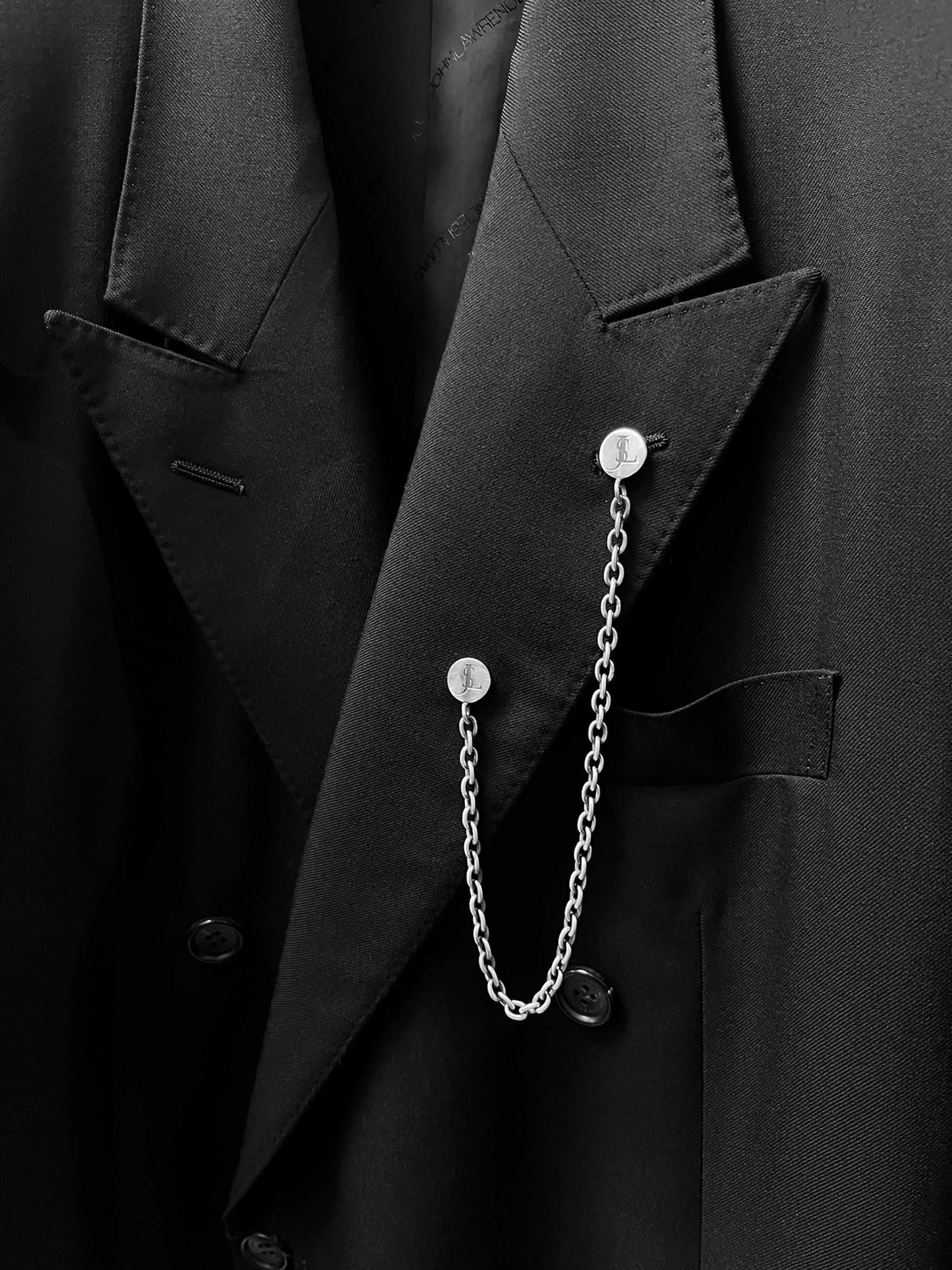 OVAL LINK CHAIN LAPEL PINS