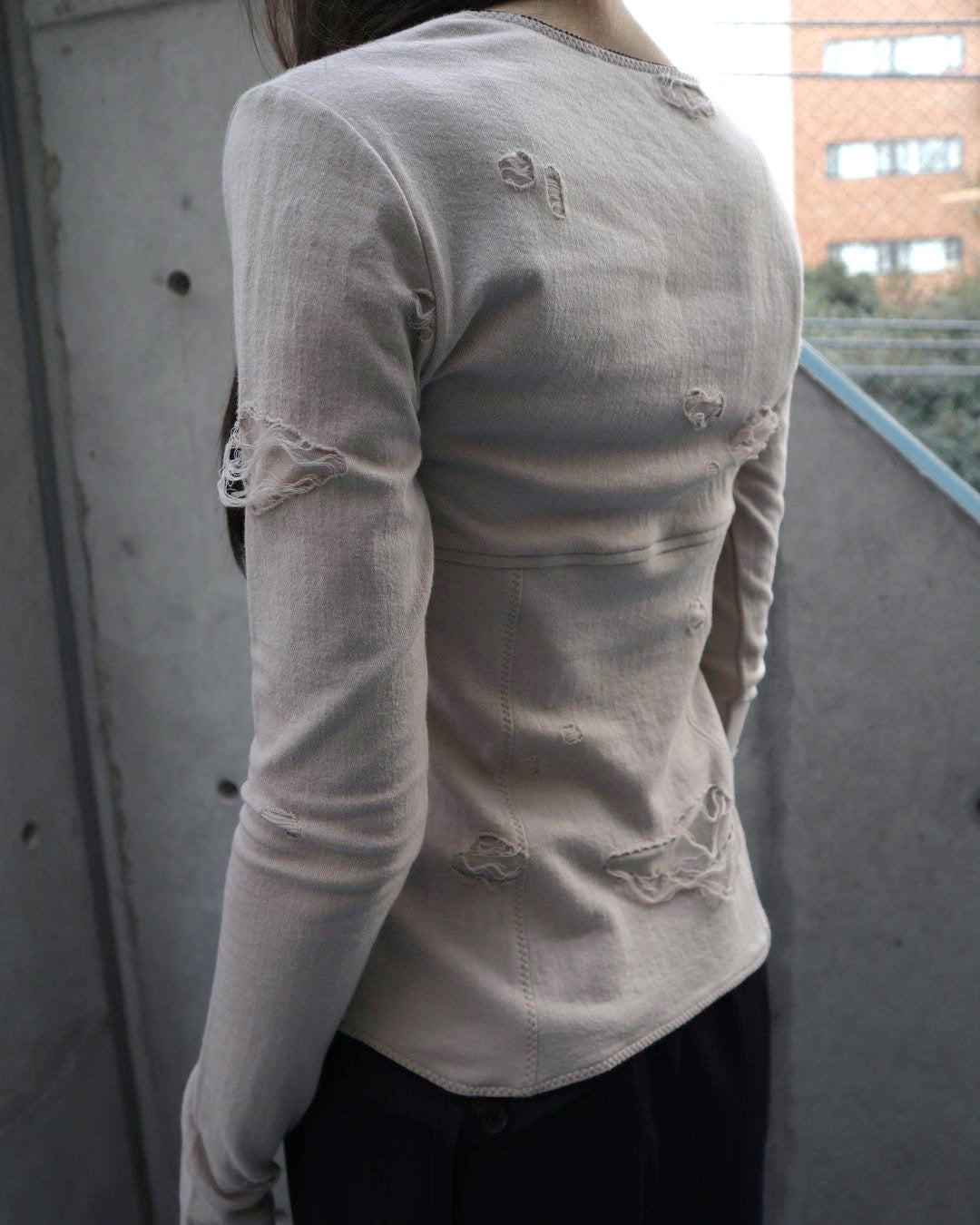 DAMAGED JERSEY TOP