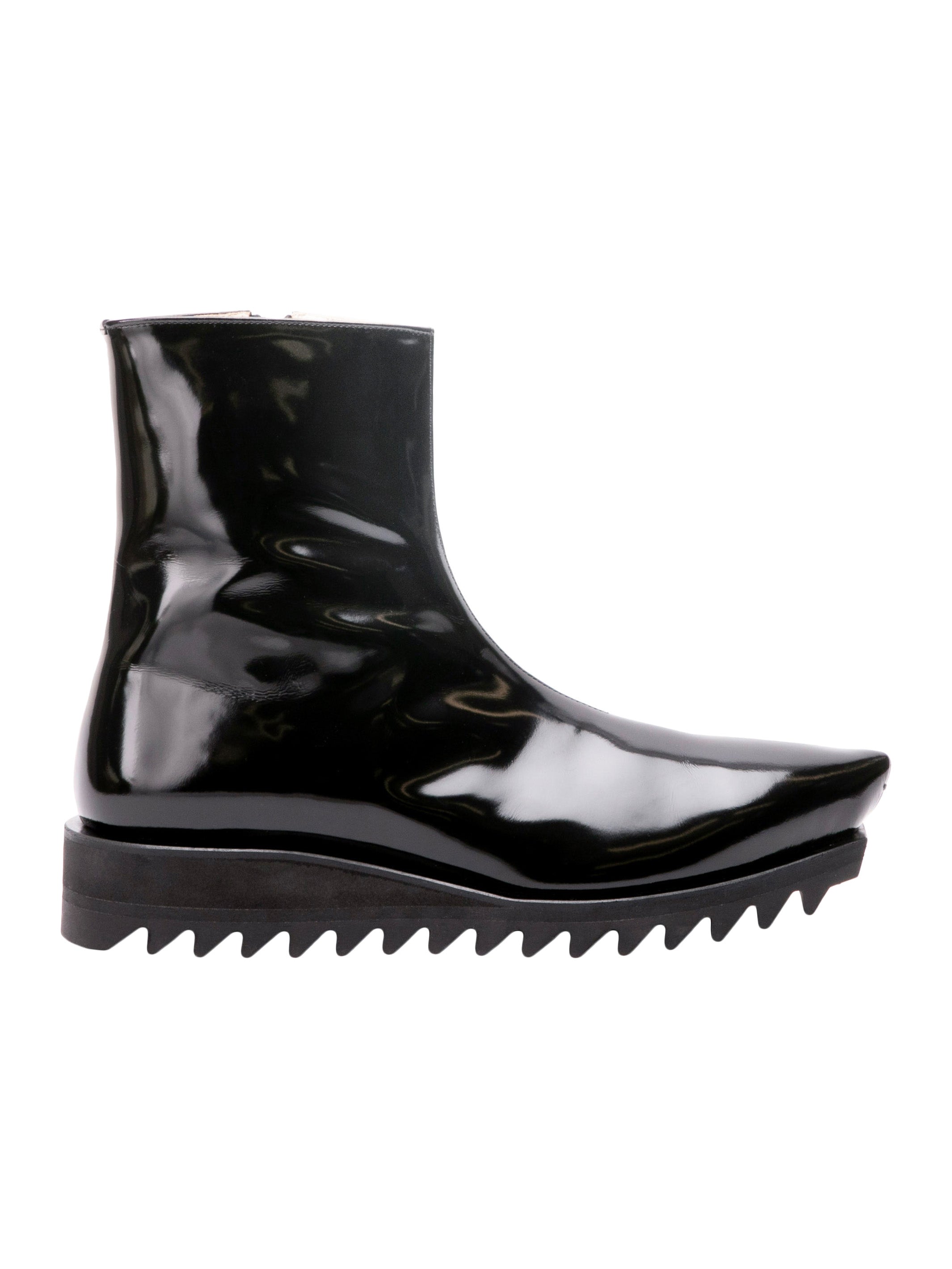 Shark head boots