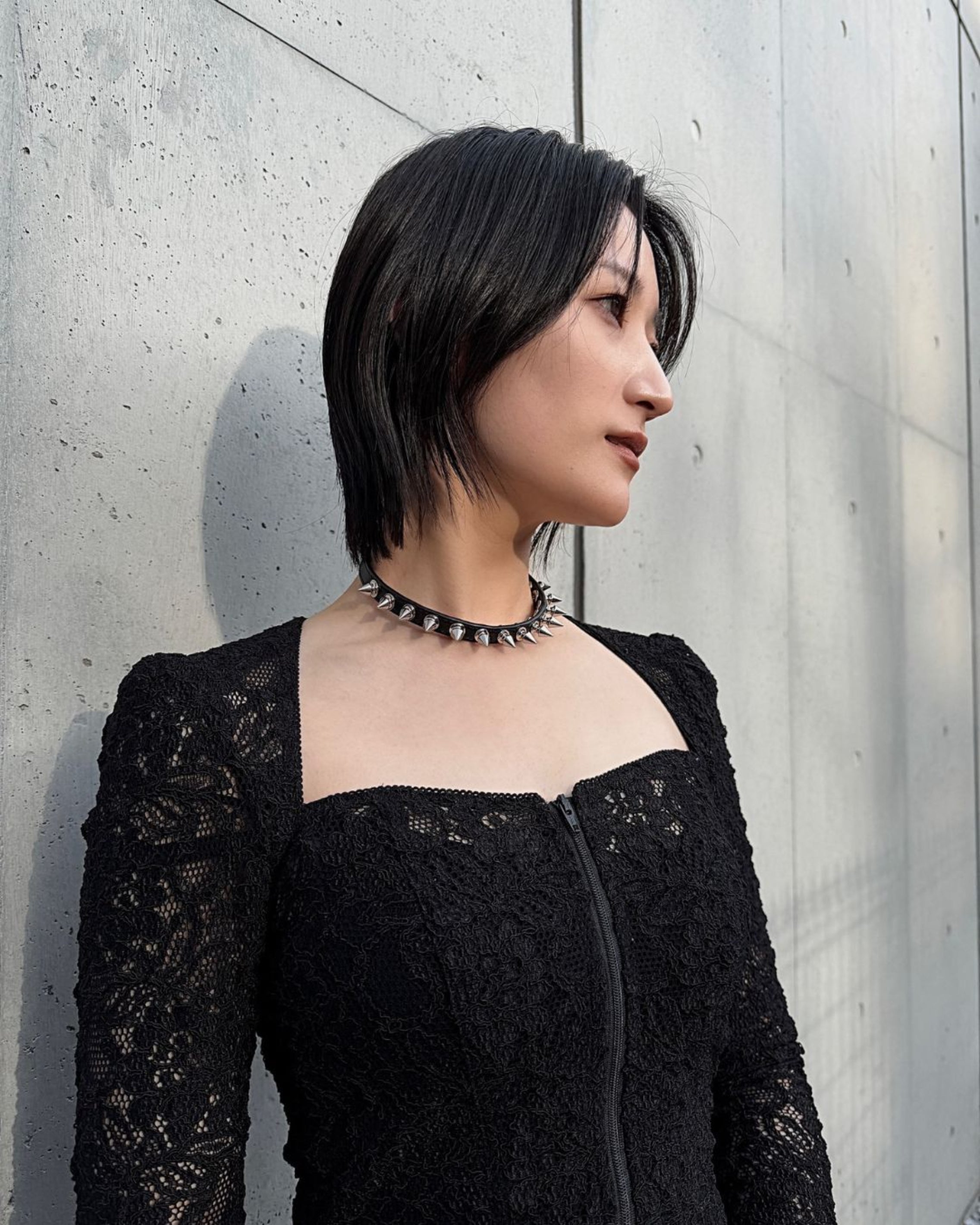 STUDDED LEATHER CHOKER