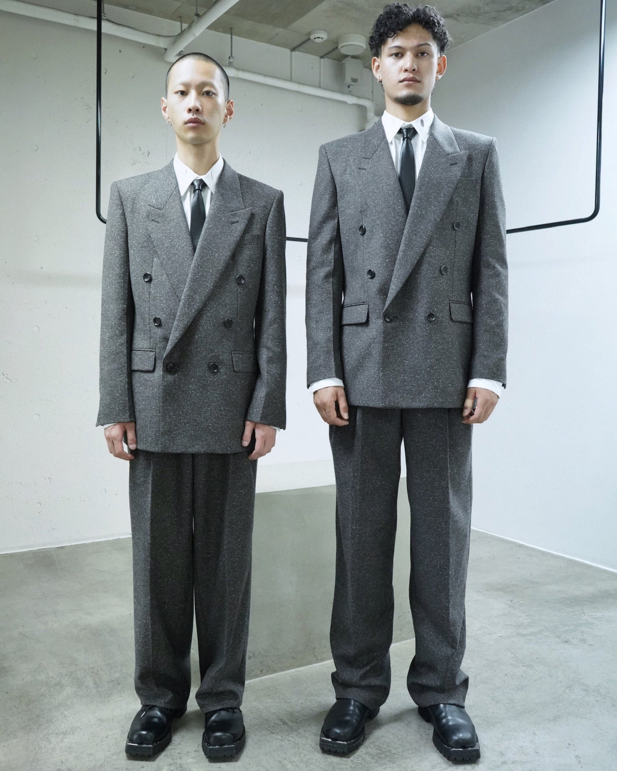 SILK NEP WOOL TUCKED TROUSERS