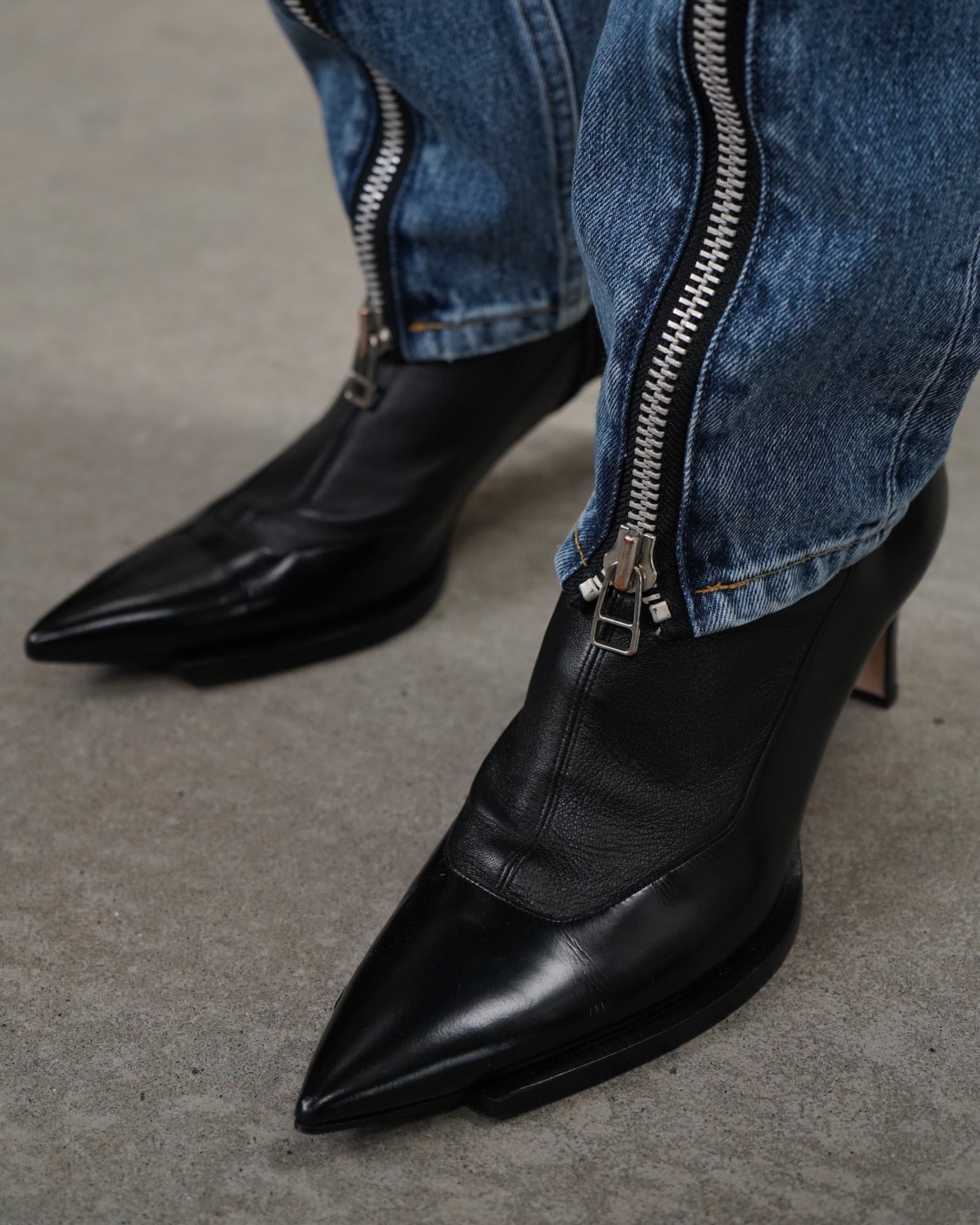 Womens Cut Off Sole Boots | Black