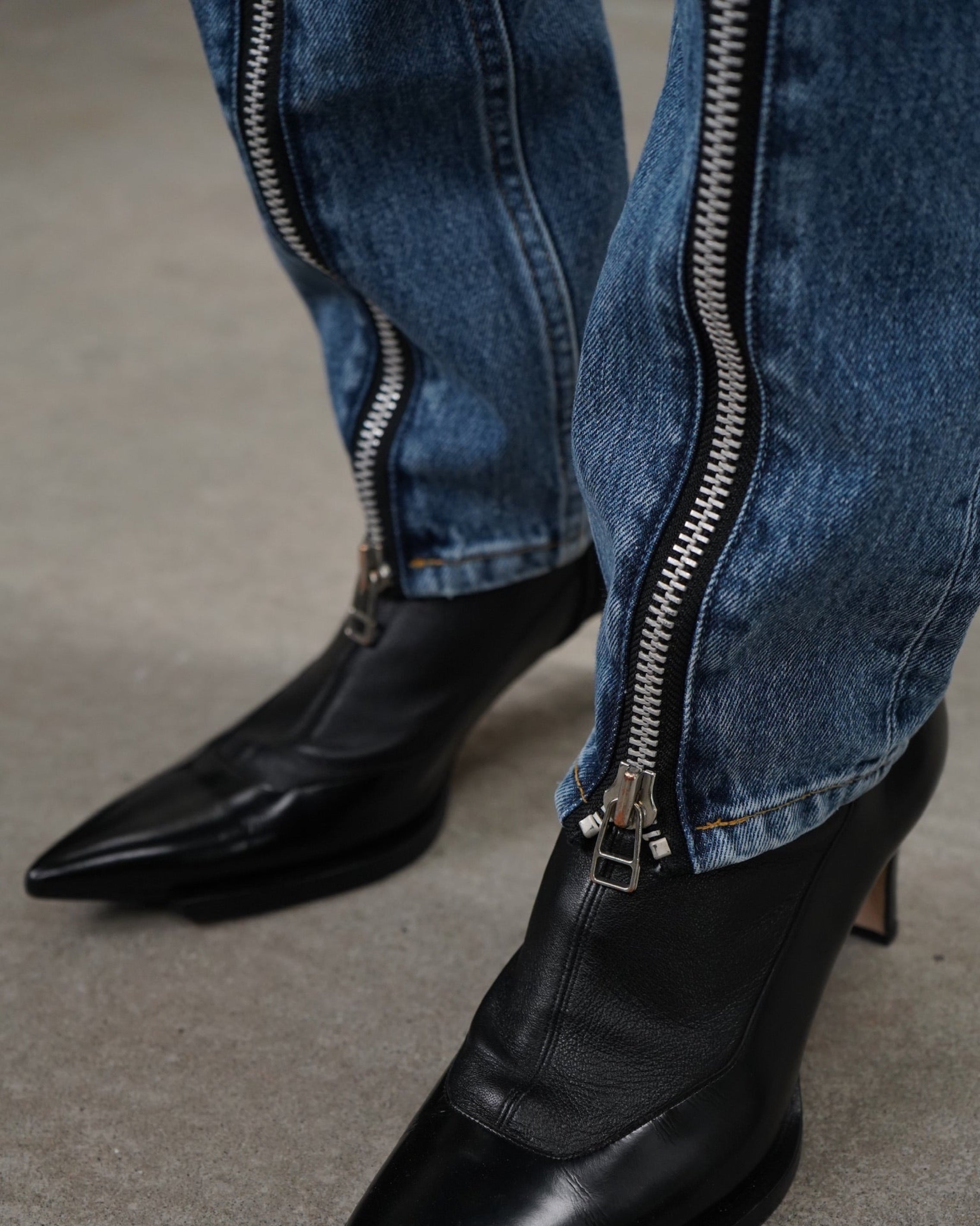 WASHED DENIM ZIP PANTS｜WOMENS