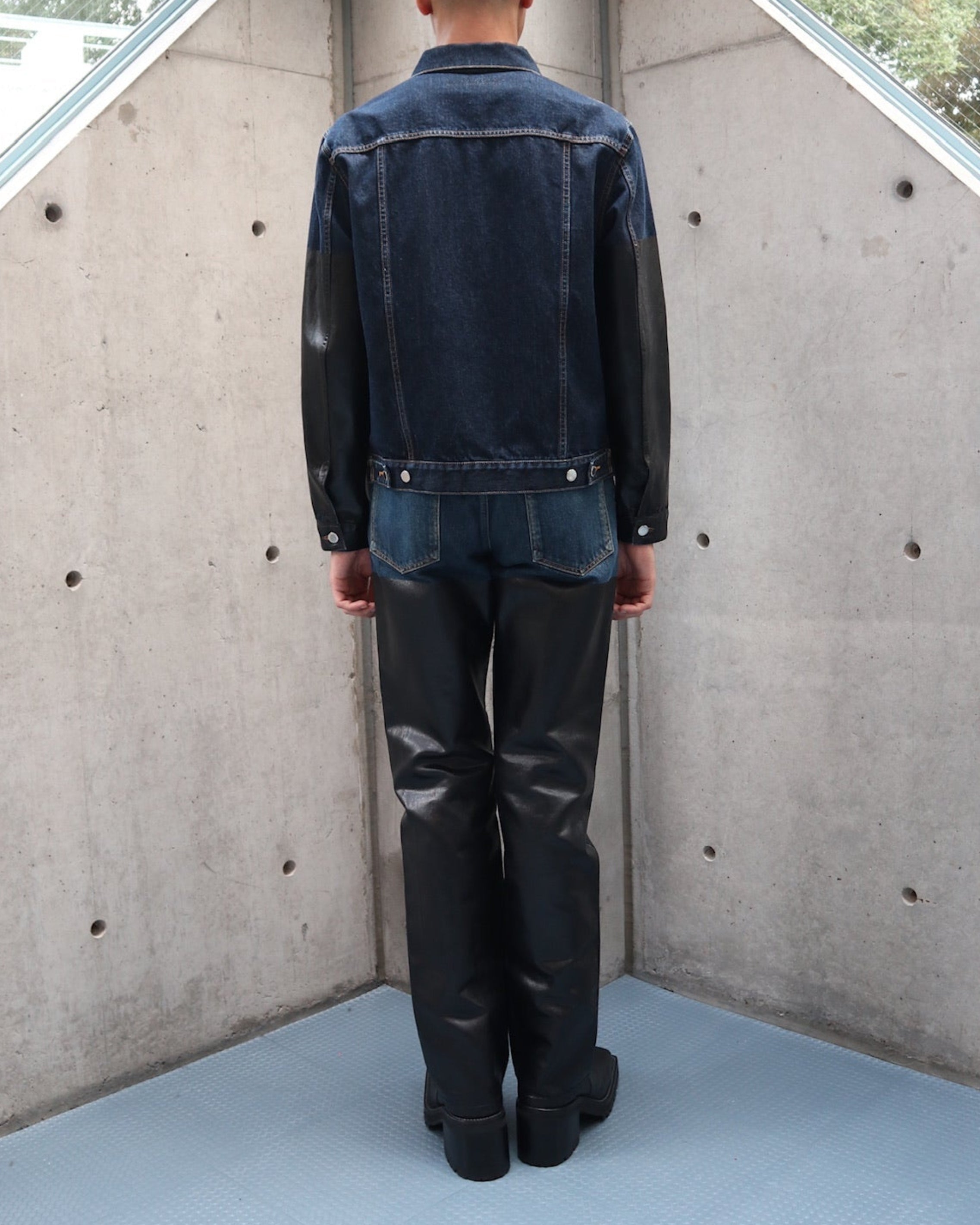 COATED SLEEVE DENIM JACKET
