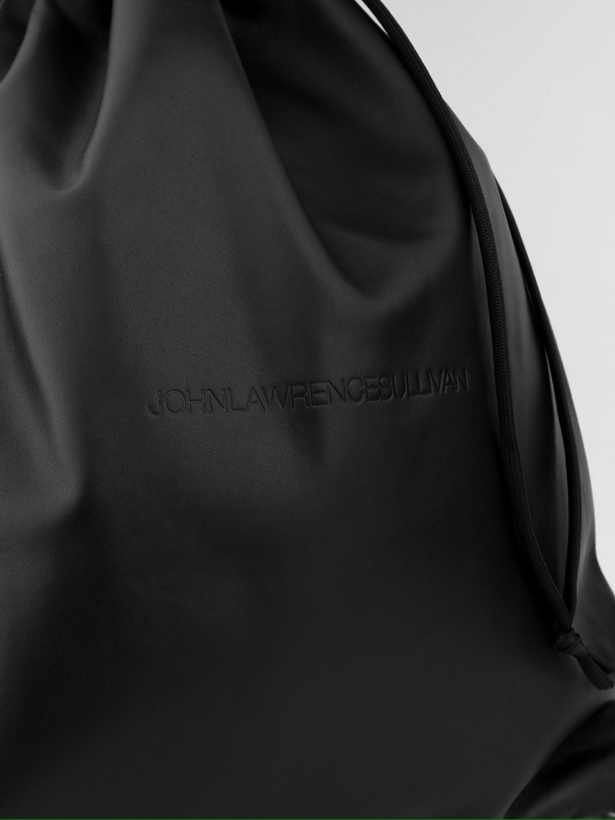 LEATHER NAPSAC