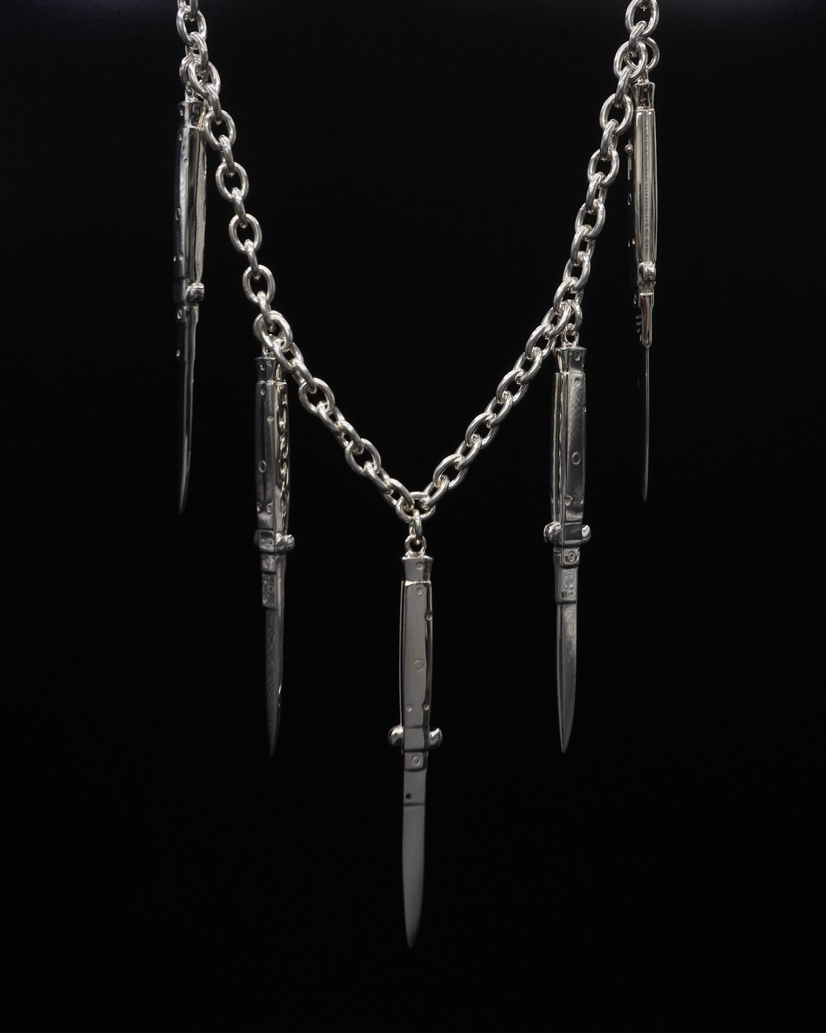 5TH KNIVES NECKLACE