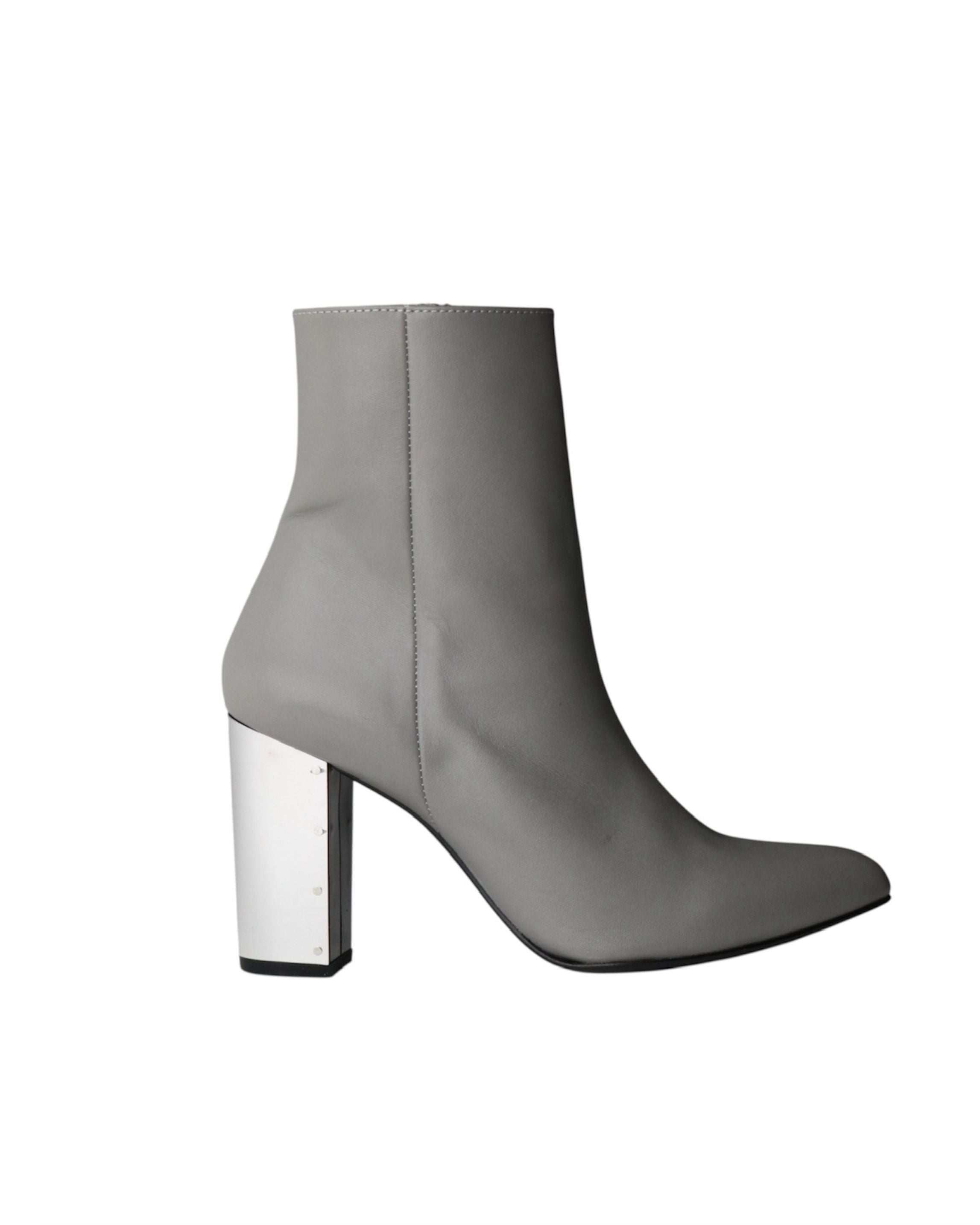 METAL HEEL LEATHER BOOTS | GREY