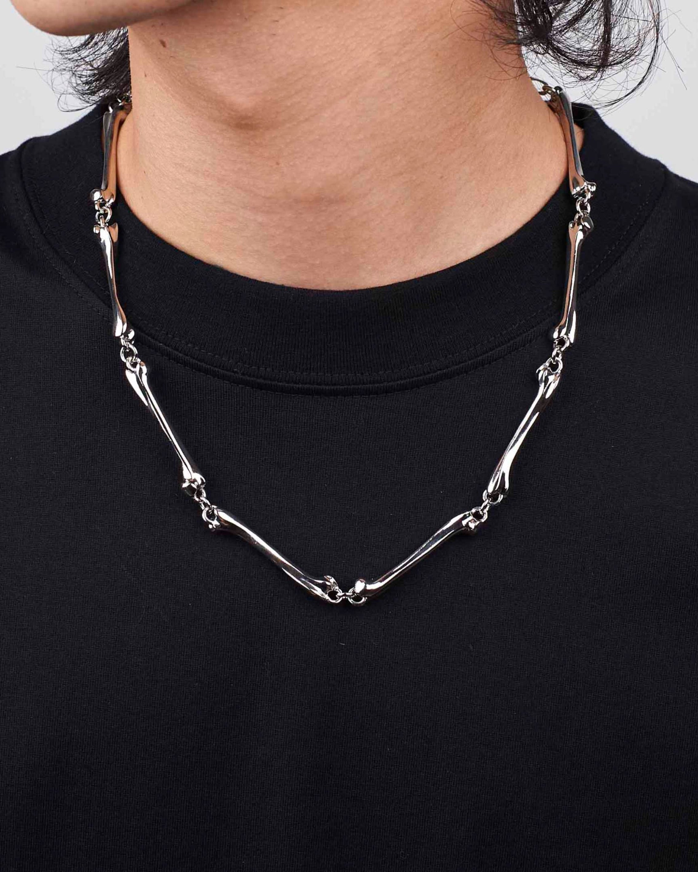 BONE CONNECTED NECKLACE
