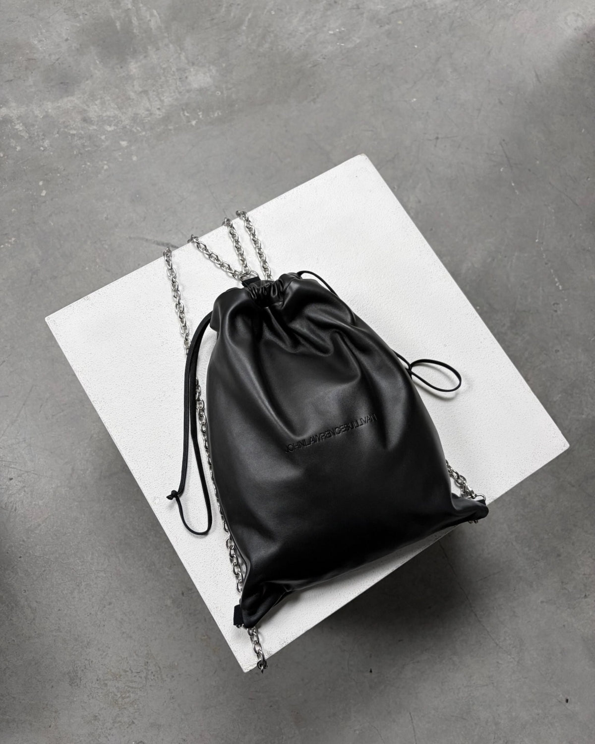 LEATHER NAPSAC