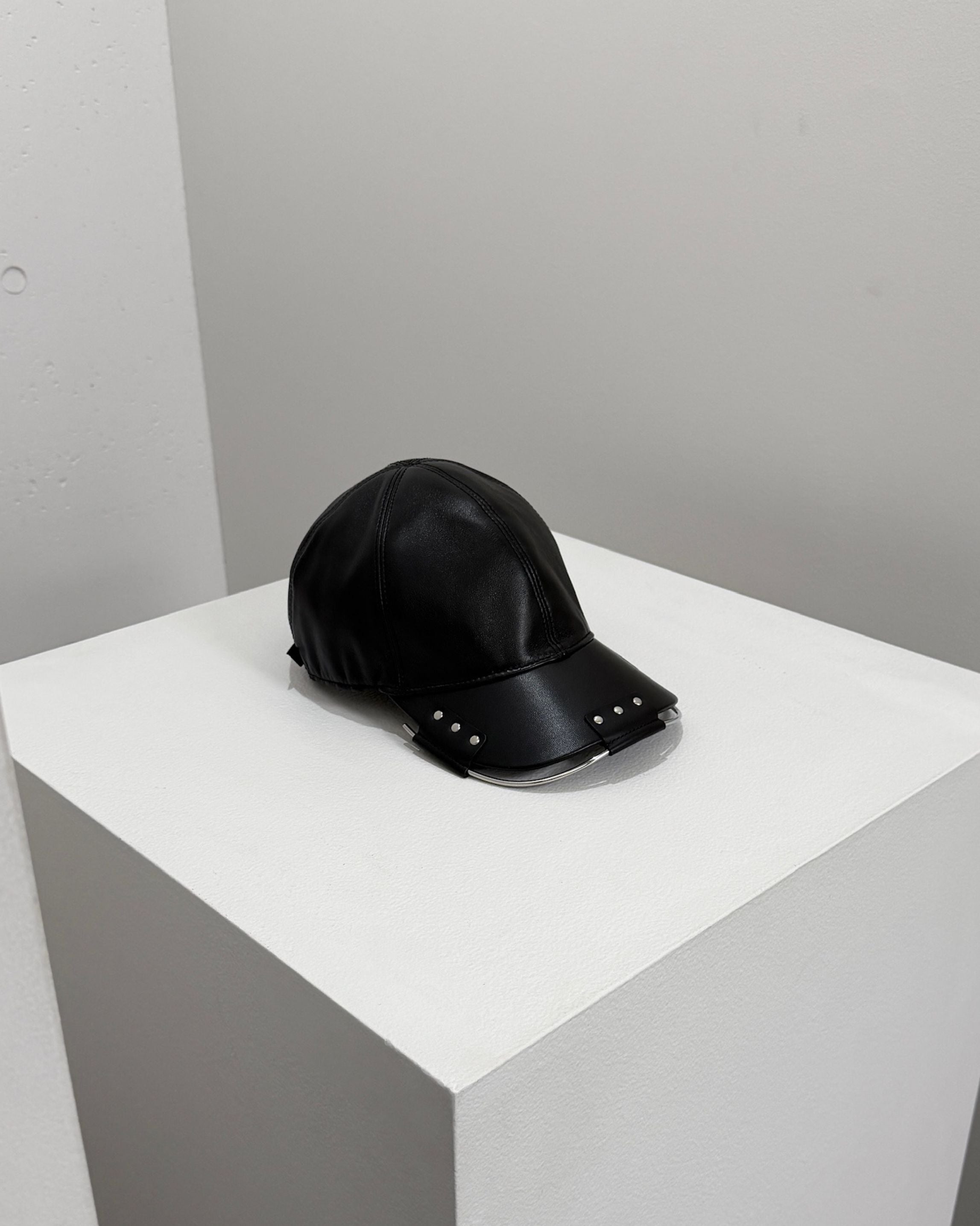 FRAME LEATHER CAP