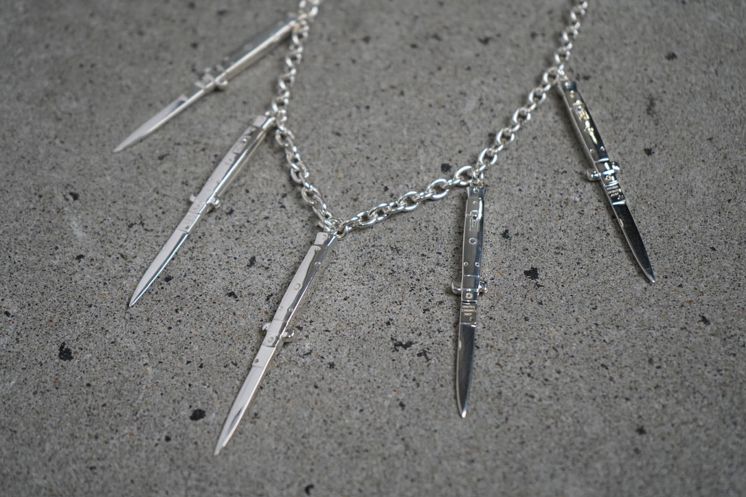5TH KNIVES NECKLACE