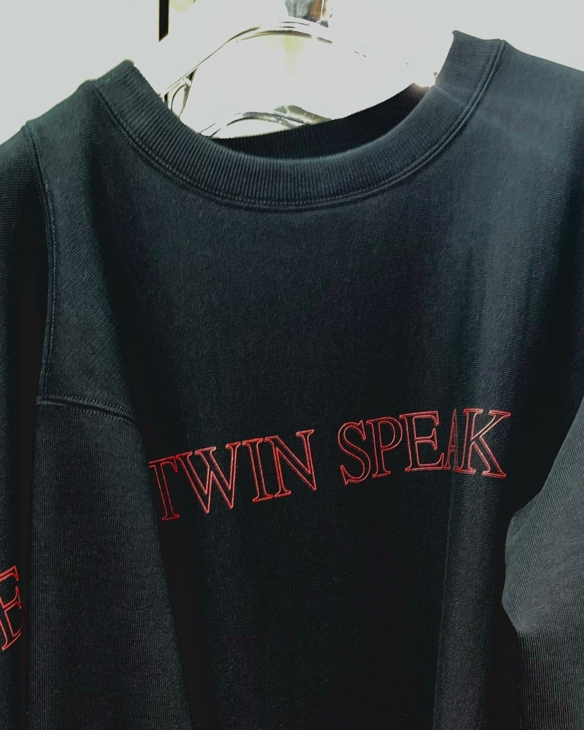 "Twin Speak" Docking Sweat Pullover