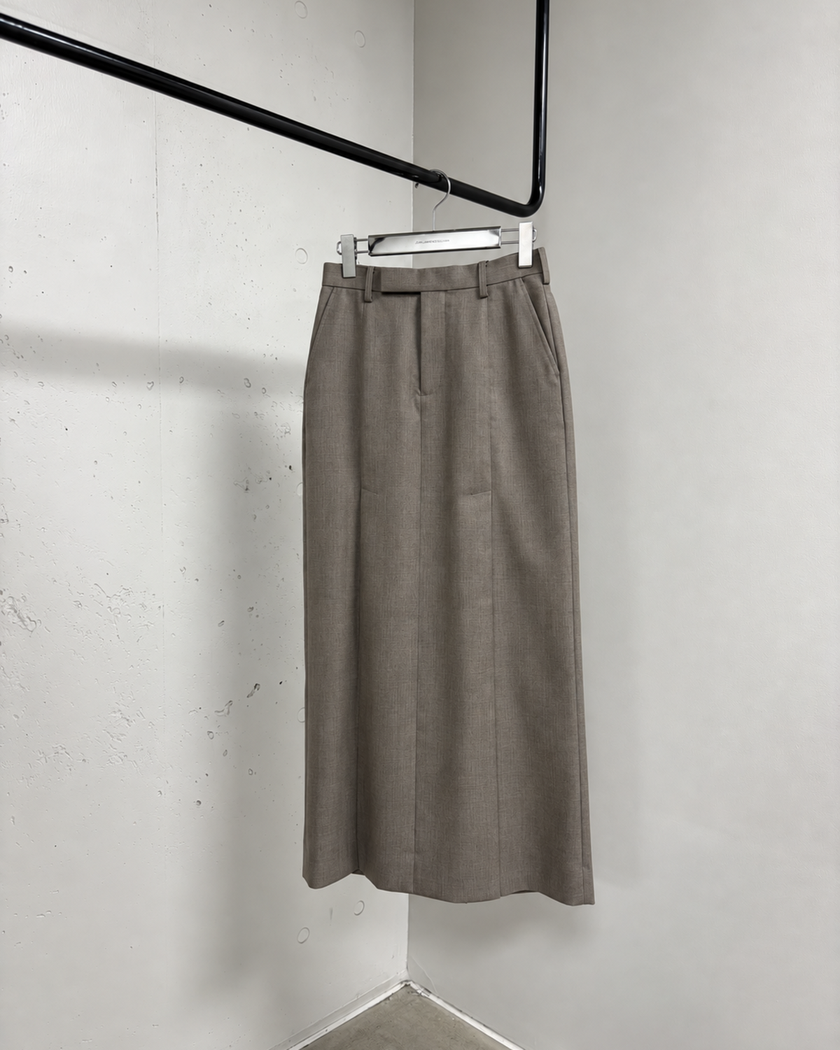 WOOL GABARDINE SLIT SKIRT