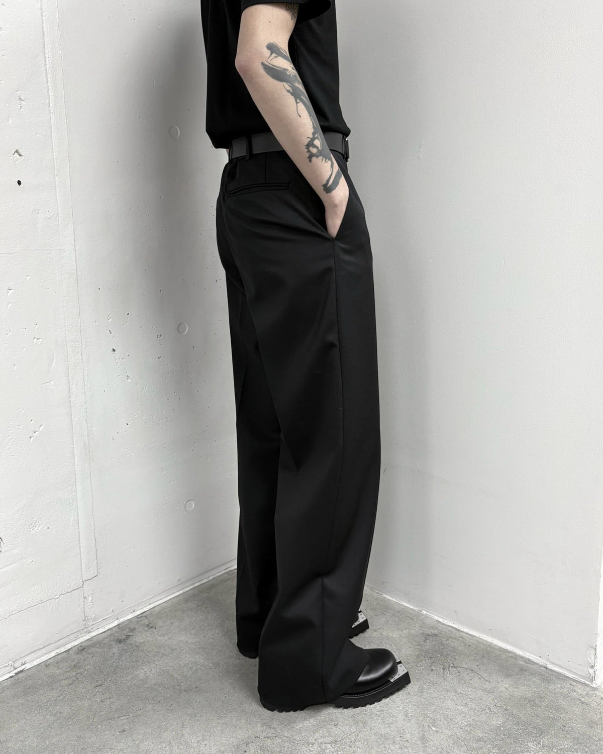 WOOL GABARDINE WIDE TROUSERS