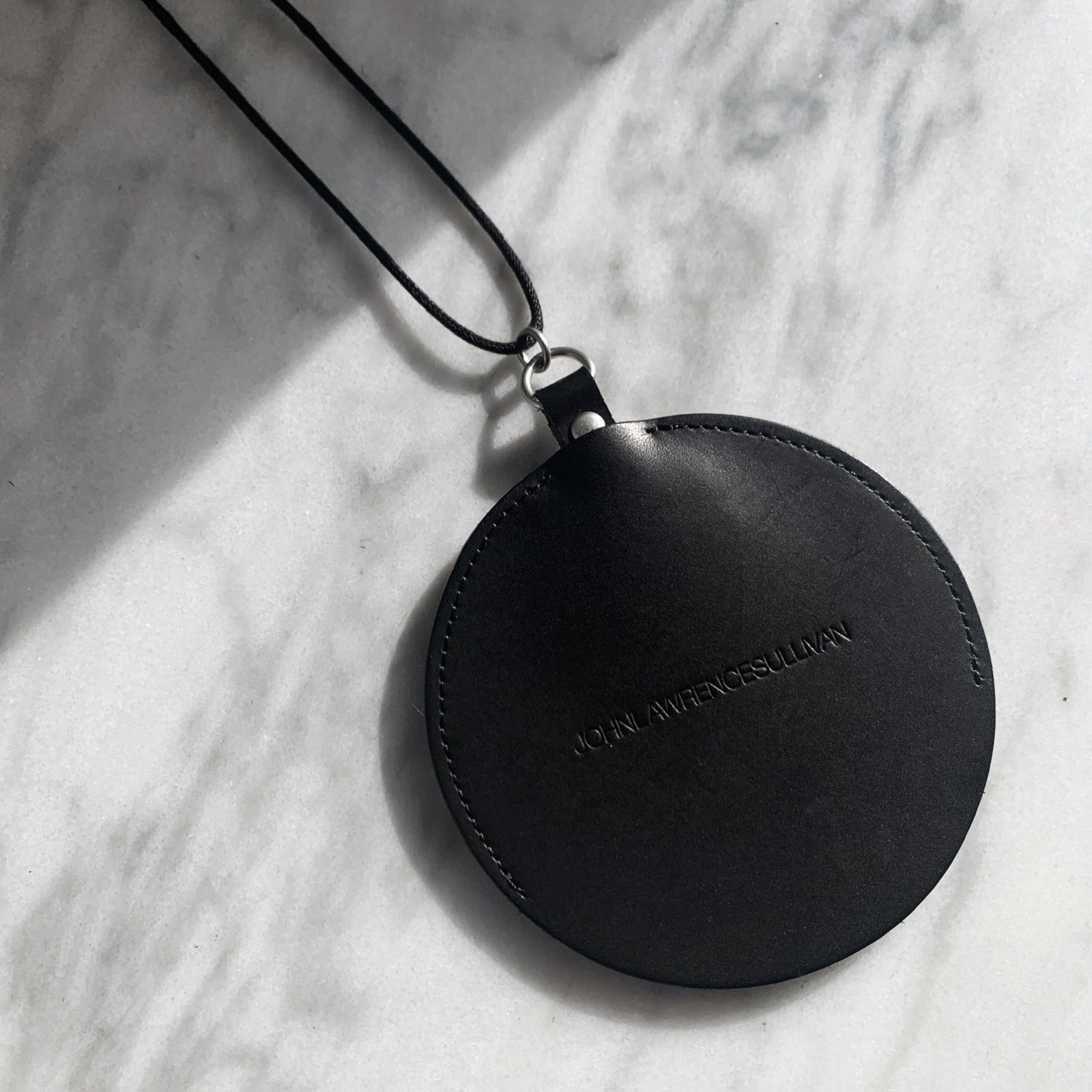 LEATHER CIRCLE KEY CASE