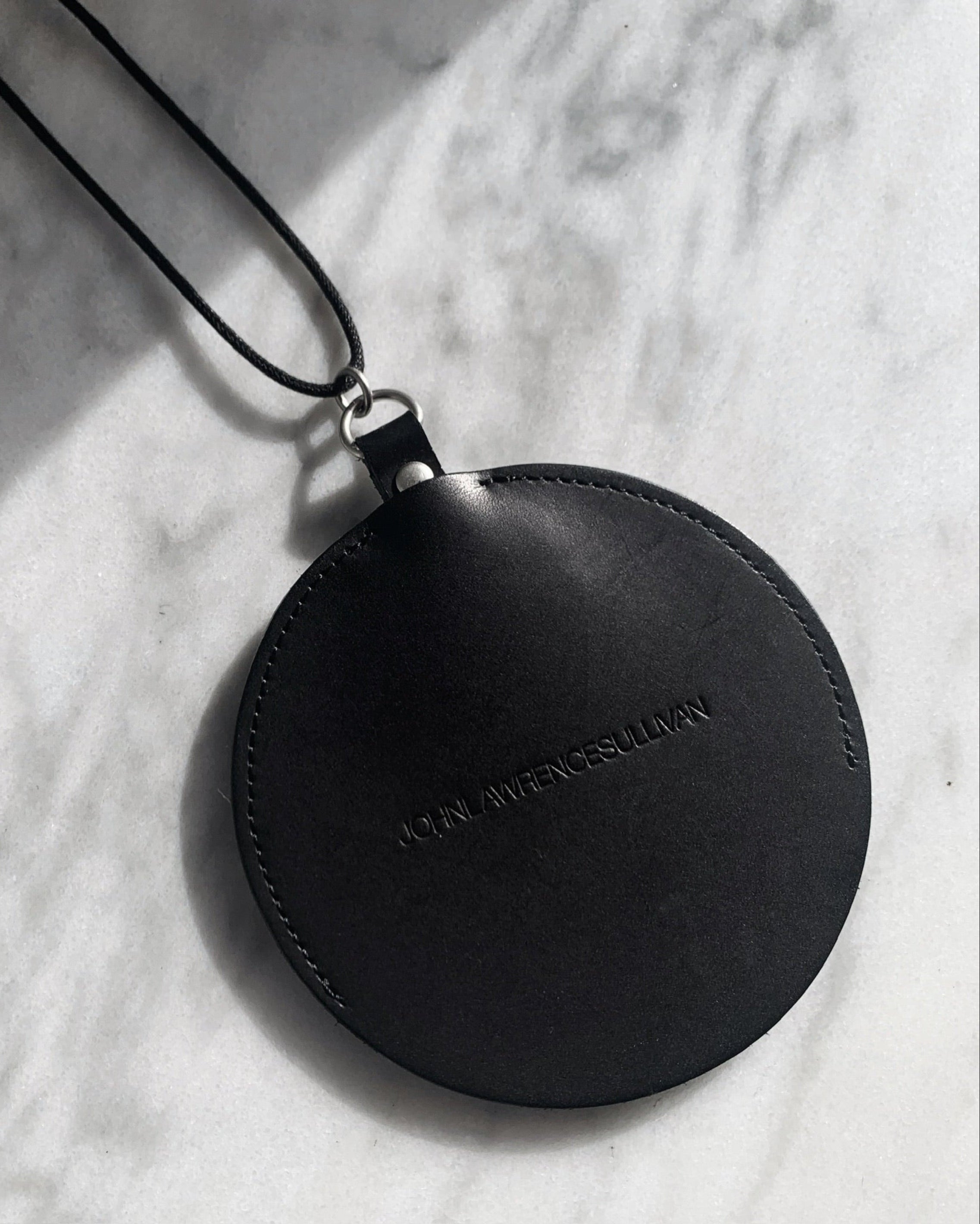 LEATHER CIRCLE KEY CASE