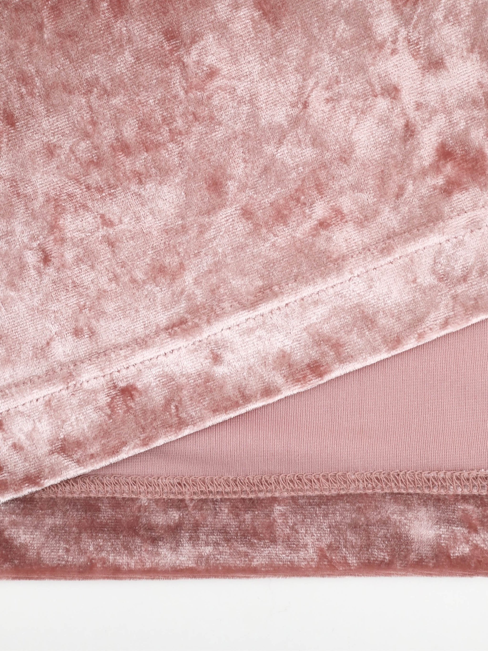 CRUSHED VELOUR GATHERED TOP