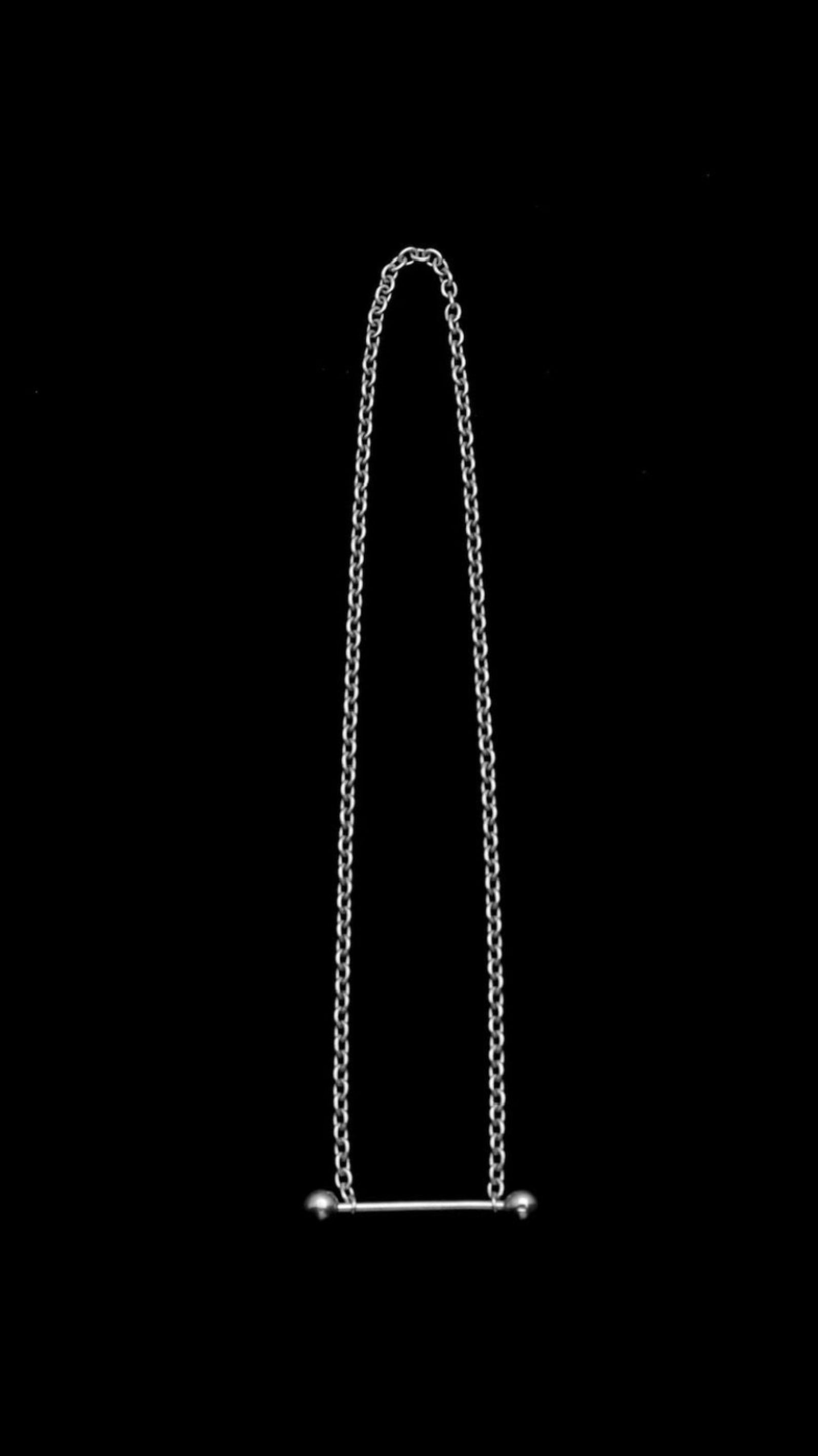 STRAIGHT BARBELL NECKLACE