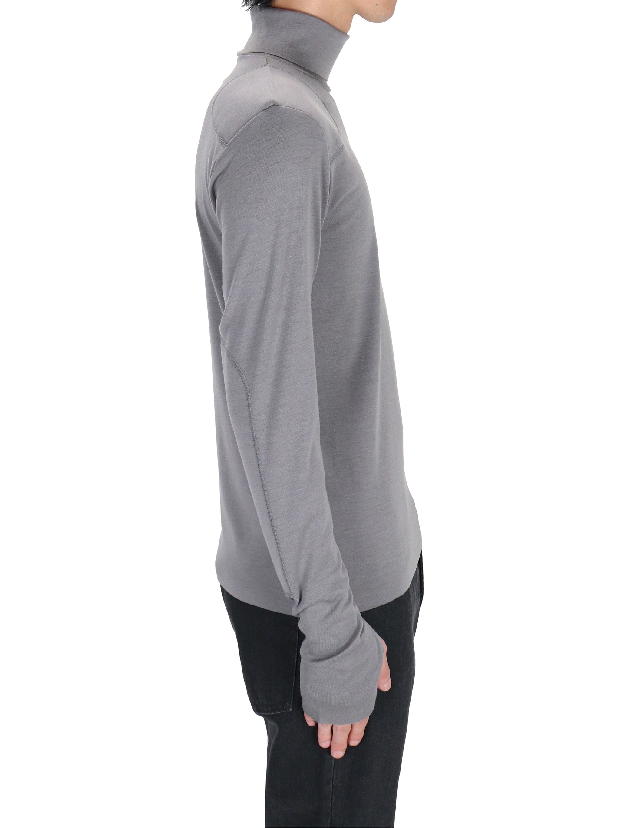 WOOL RIB TURTLE NECK COMMAND TOP