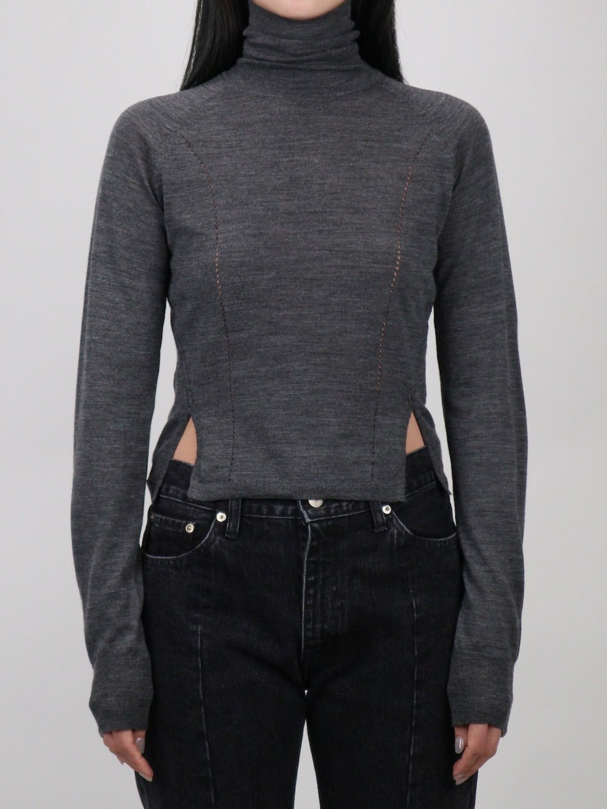 TURTLE NECK KNIT SWEATER