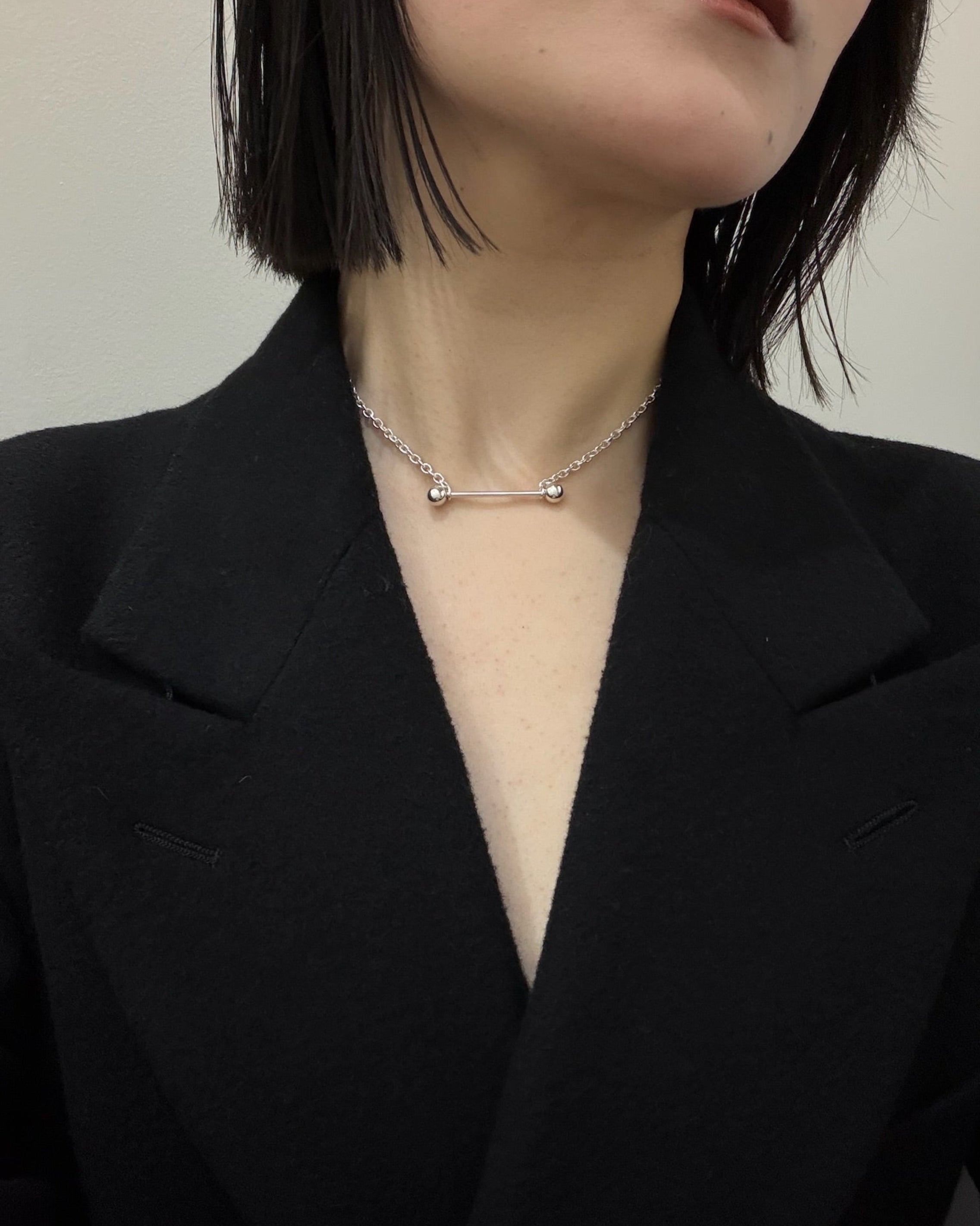 STRAIGHT BARBELL NECKLACE｜SHORT