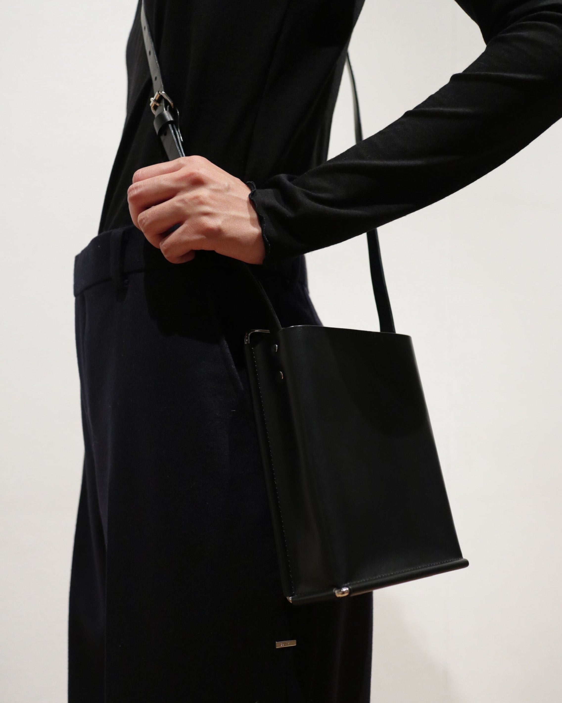 JOHN LAWRENCE SULLIVAN / ハンドバッグ/レザー/BRD/無地 FRAME LEATHER SHOULDER BAG