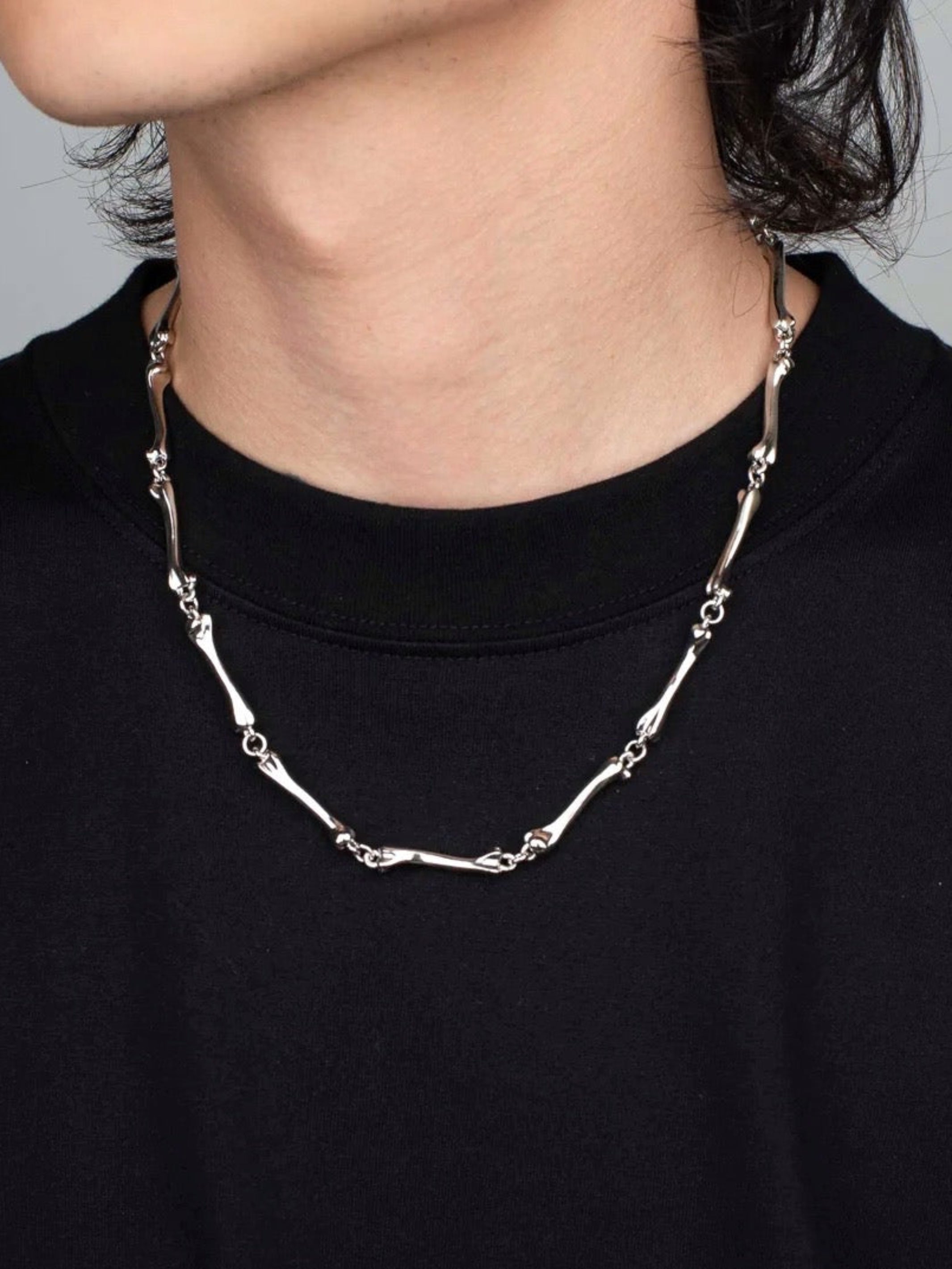 BONE CONNECTED SHORT NECKLACE